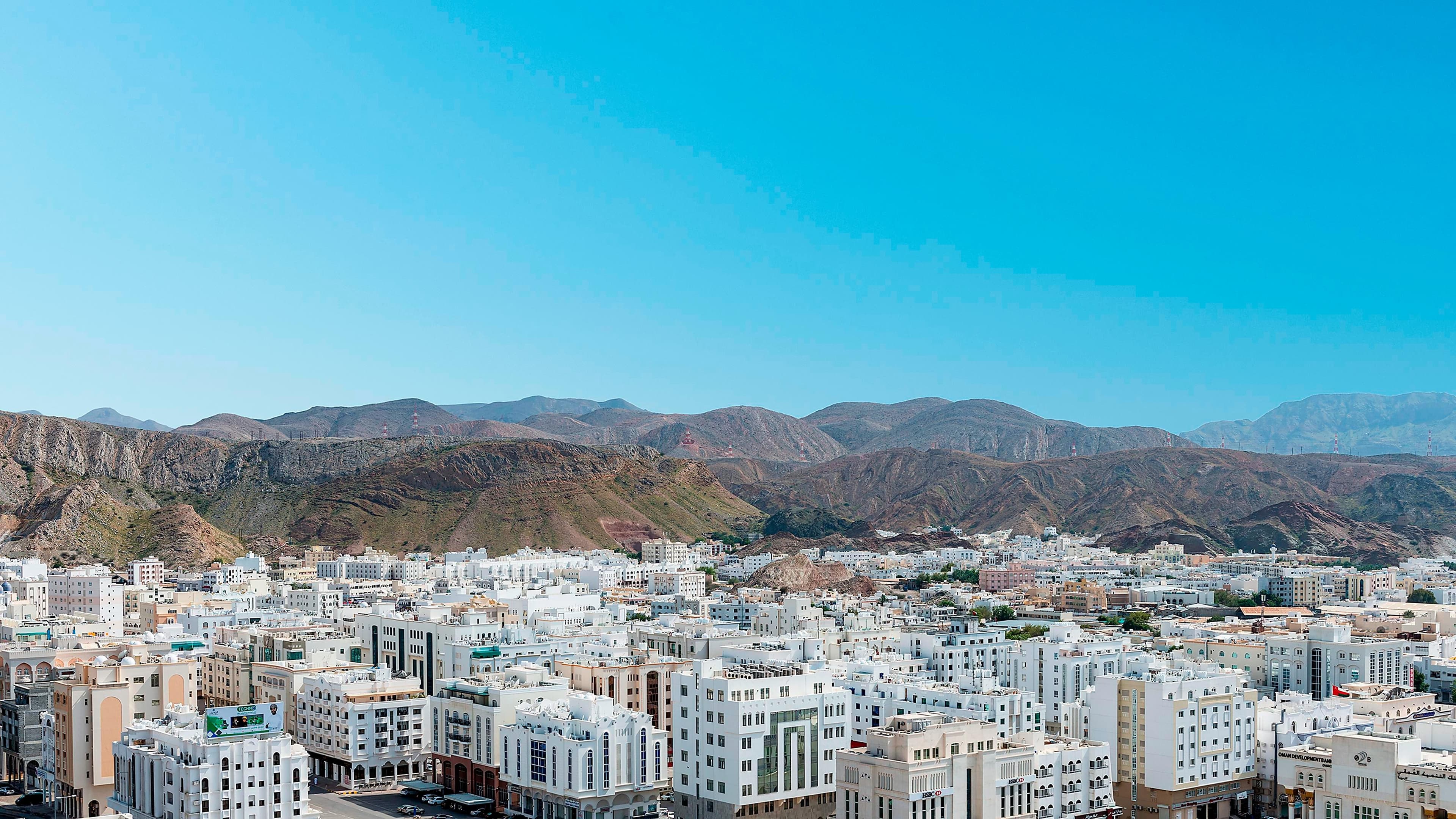 Sheraton Oman Hotel - Image 5