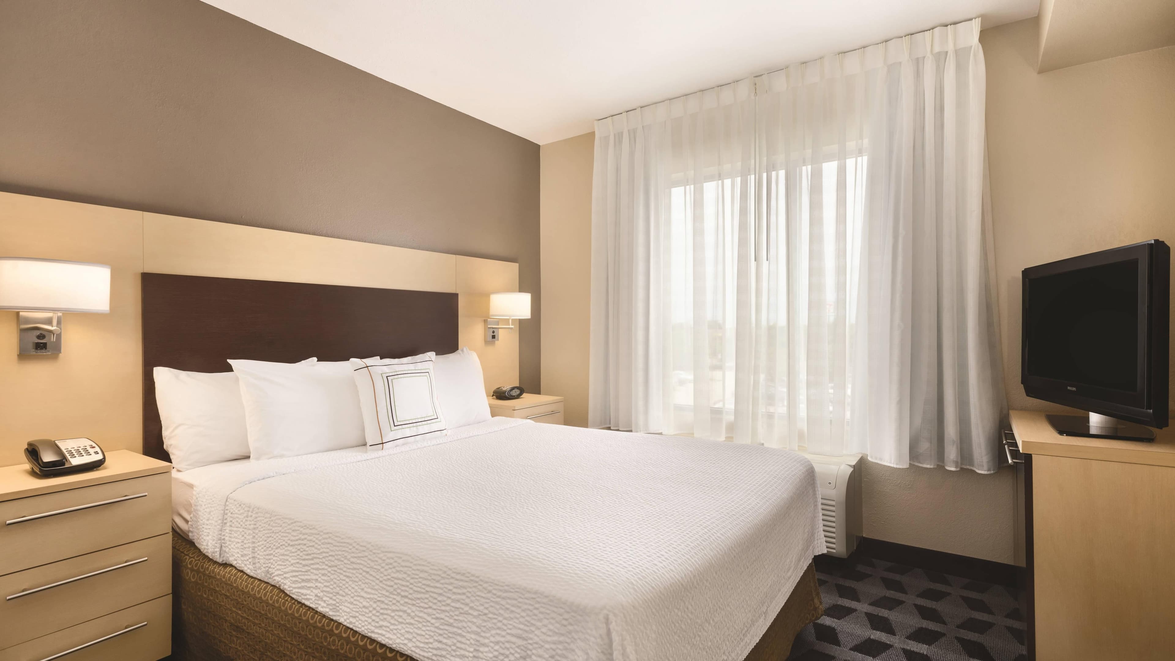 TownePlace Suites Joliet South - Image 2