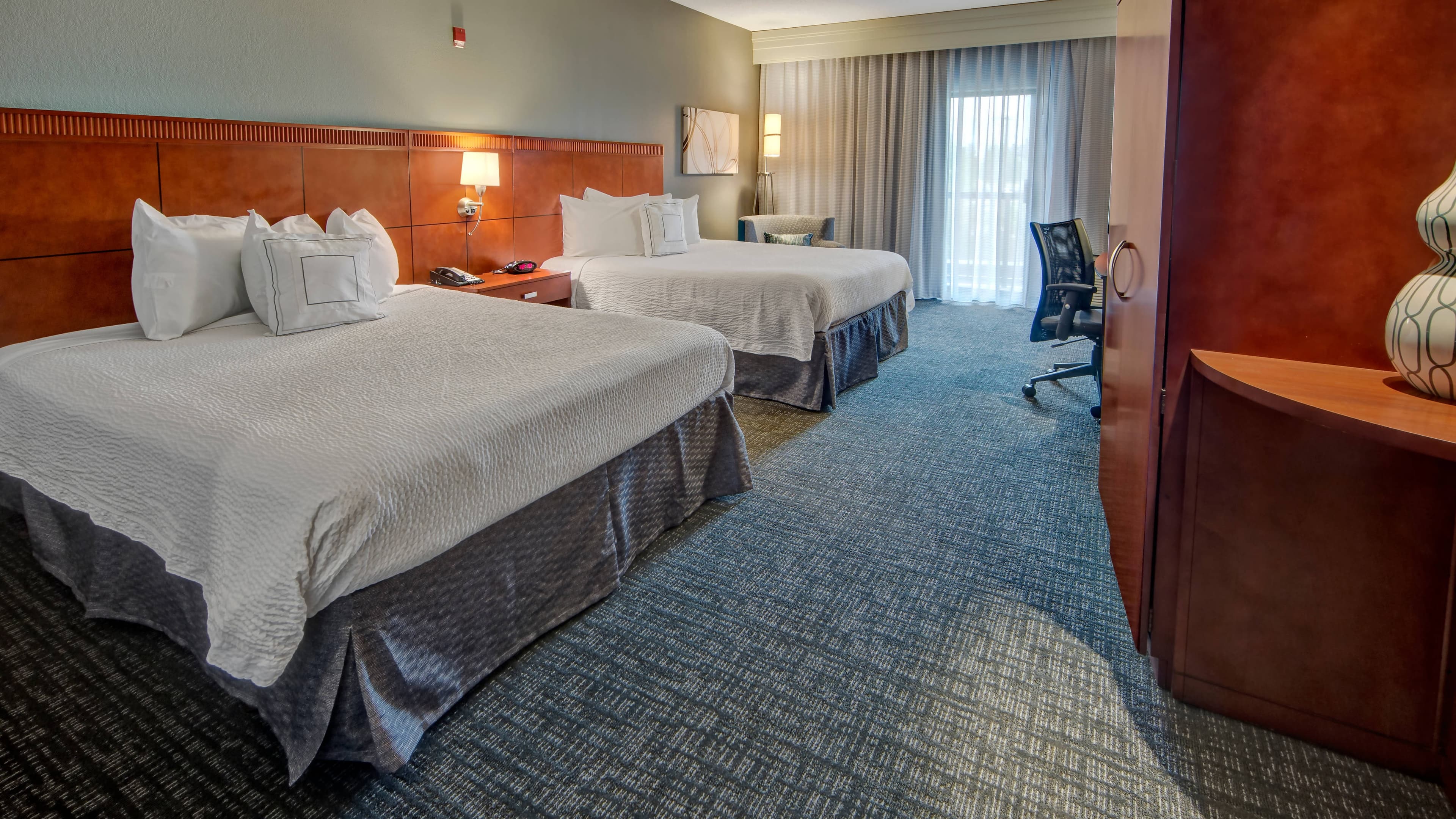 Courtyard Memphis Southaven — 7