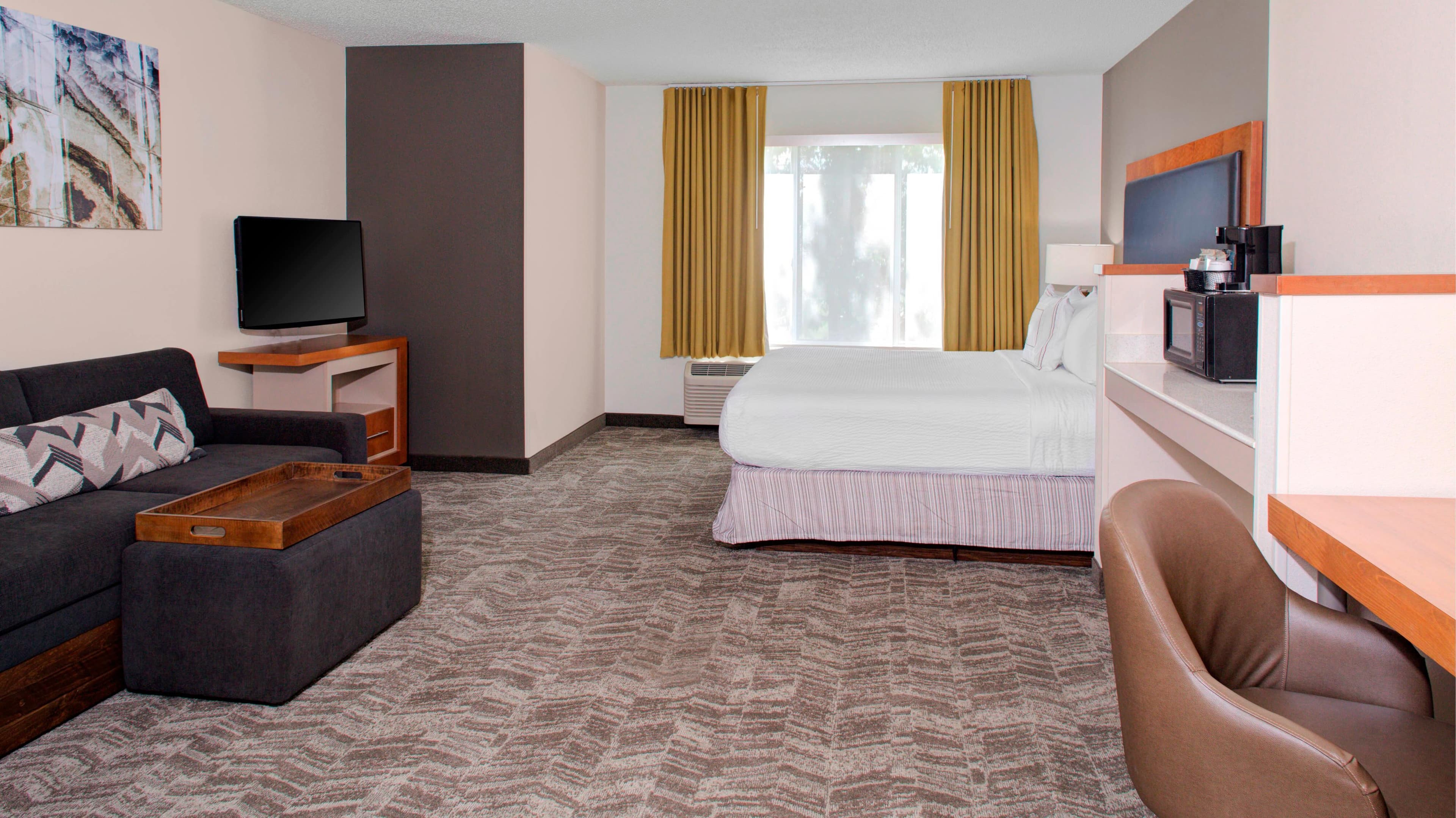 Crowne Plaza Memphis Downtown — 23