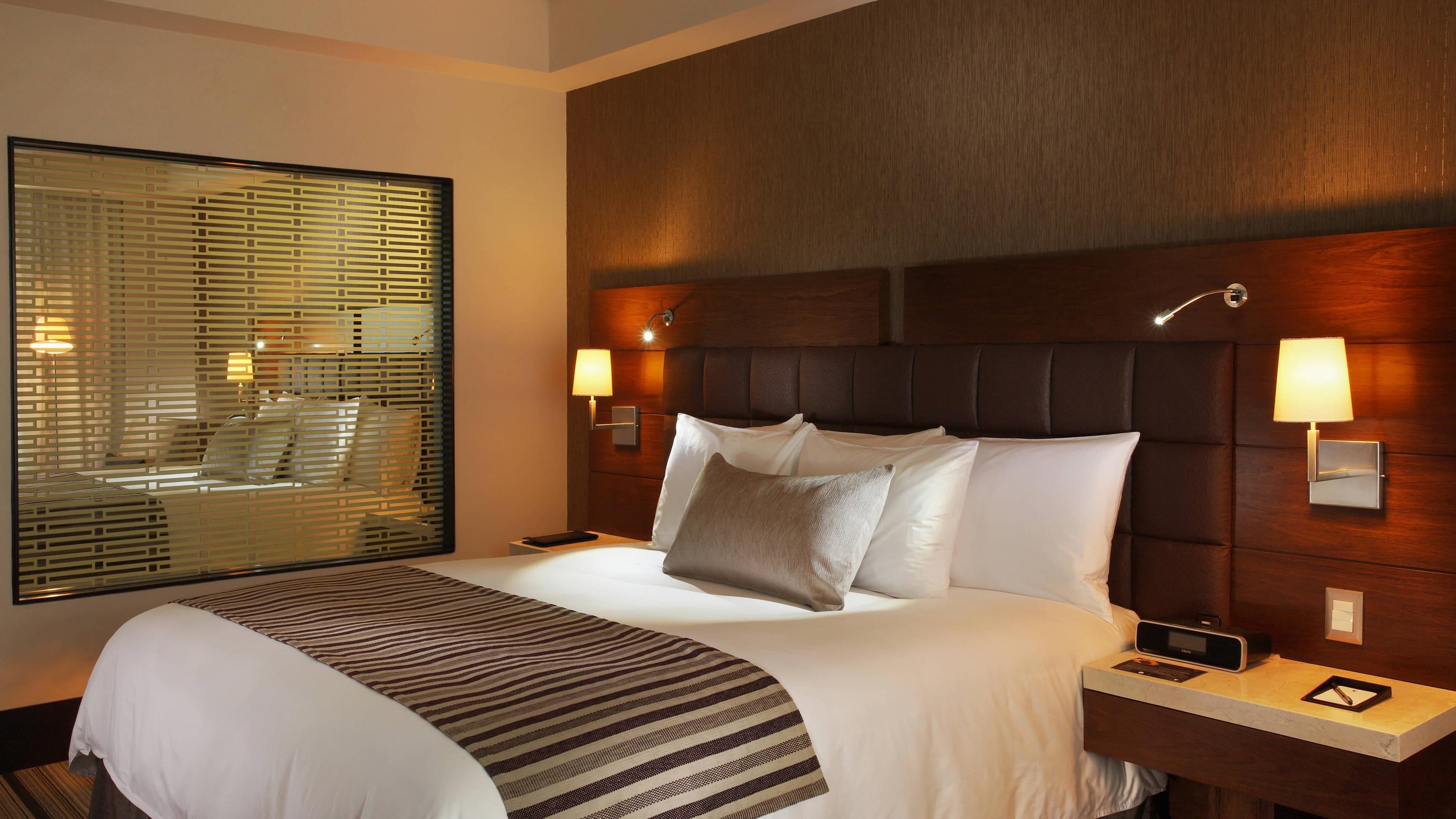 Holiday Inn Express Mexico Santa Fe — 11