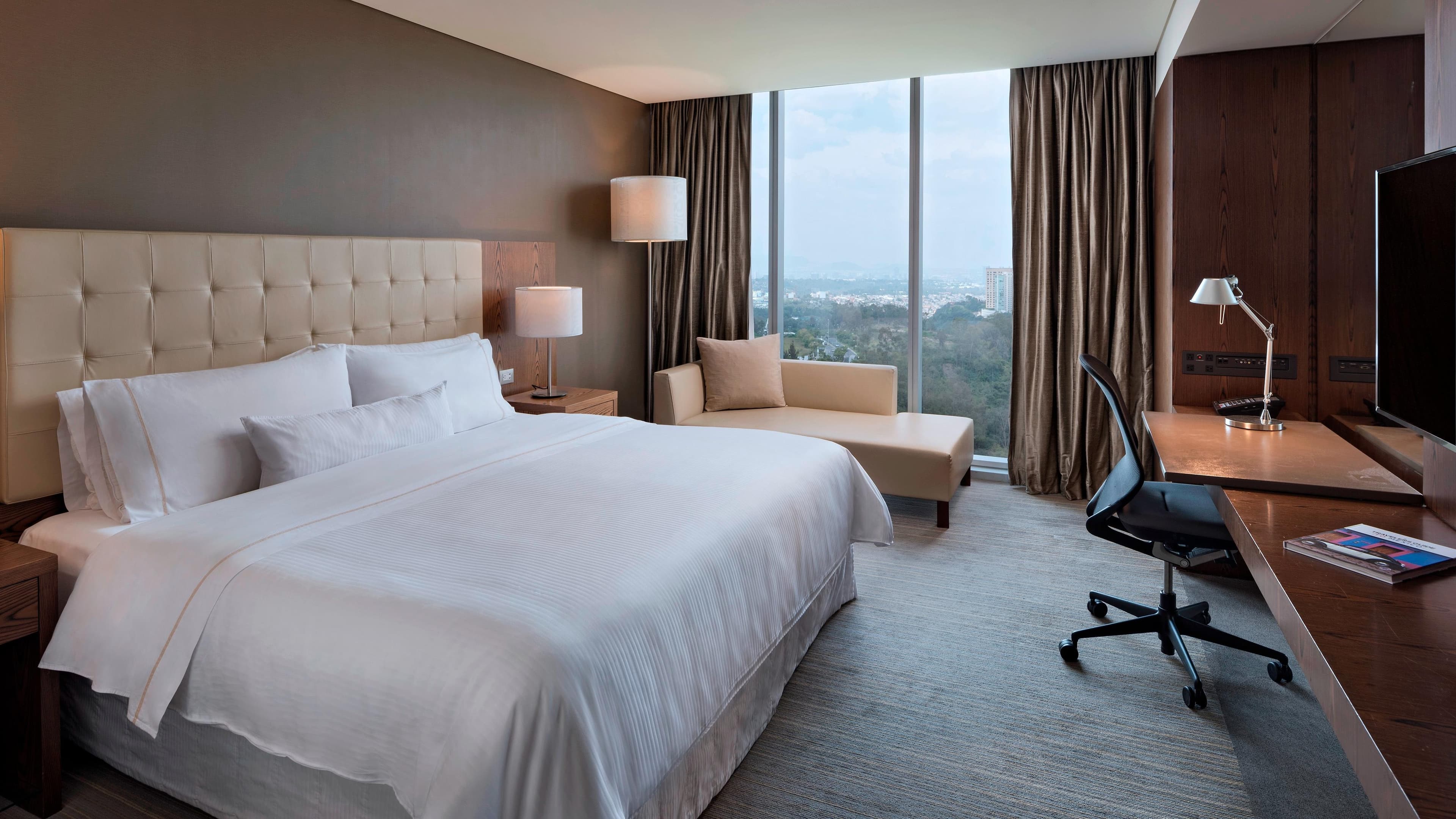 The Westin Santa Fe, Mexico City - Image 2