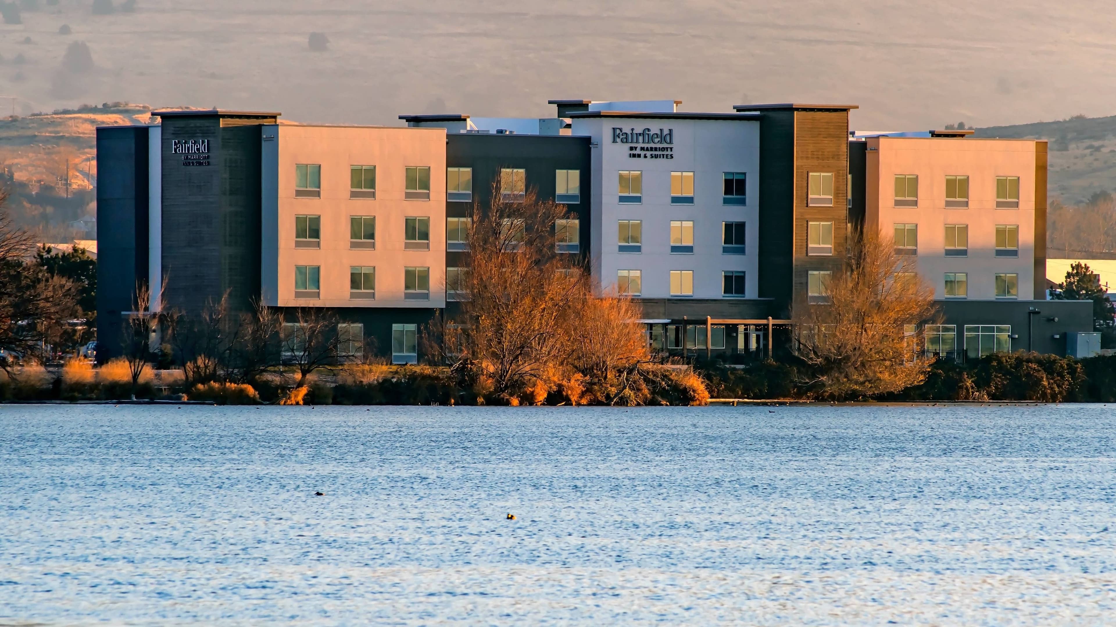Fairfield Inn & Suites Klamath Falls - Image 4