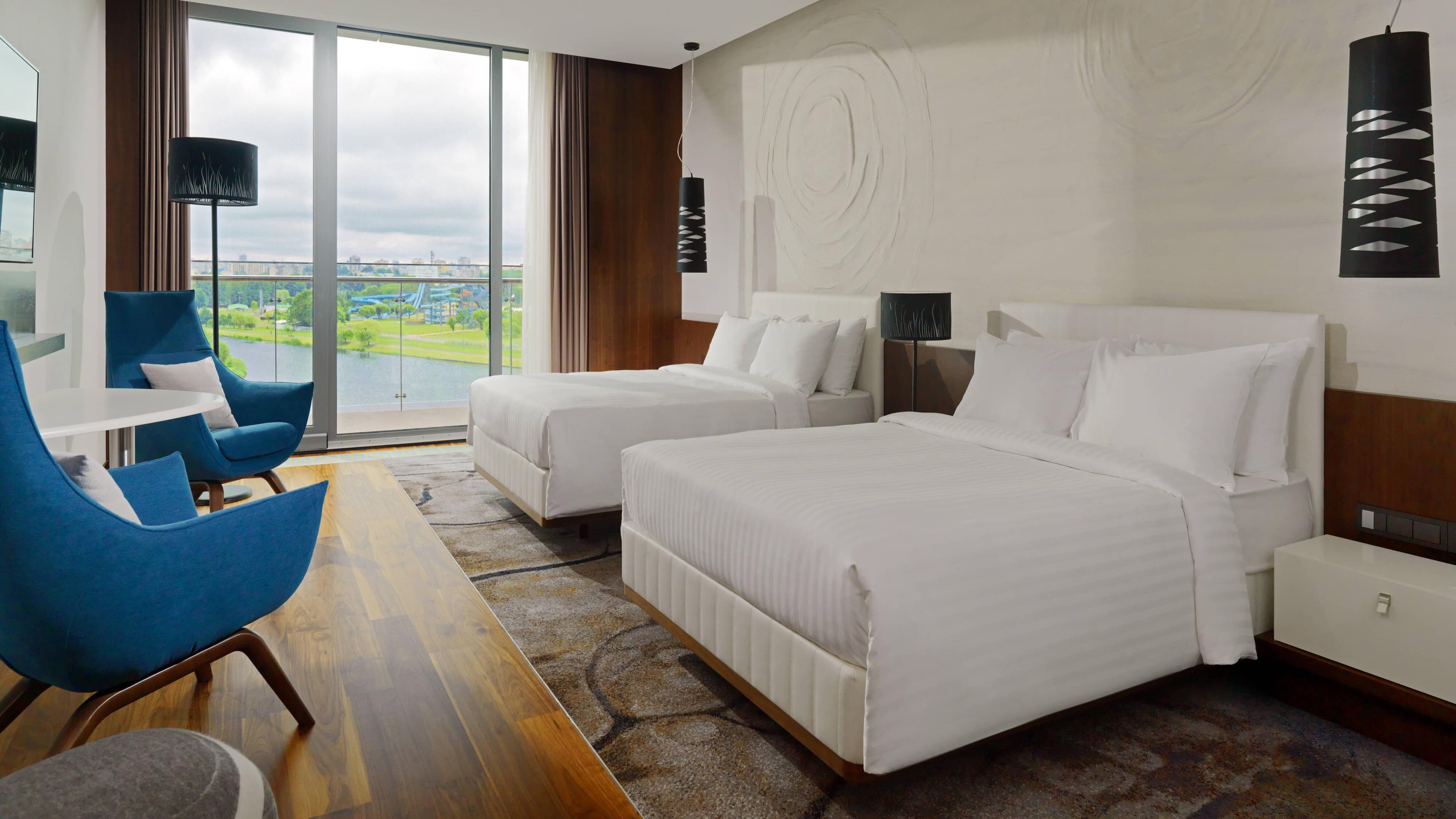 Minsk Marriott Hotel - Image 4