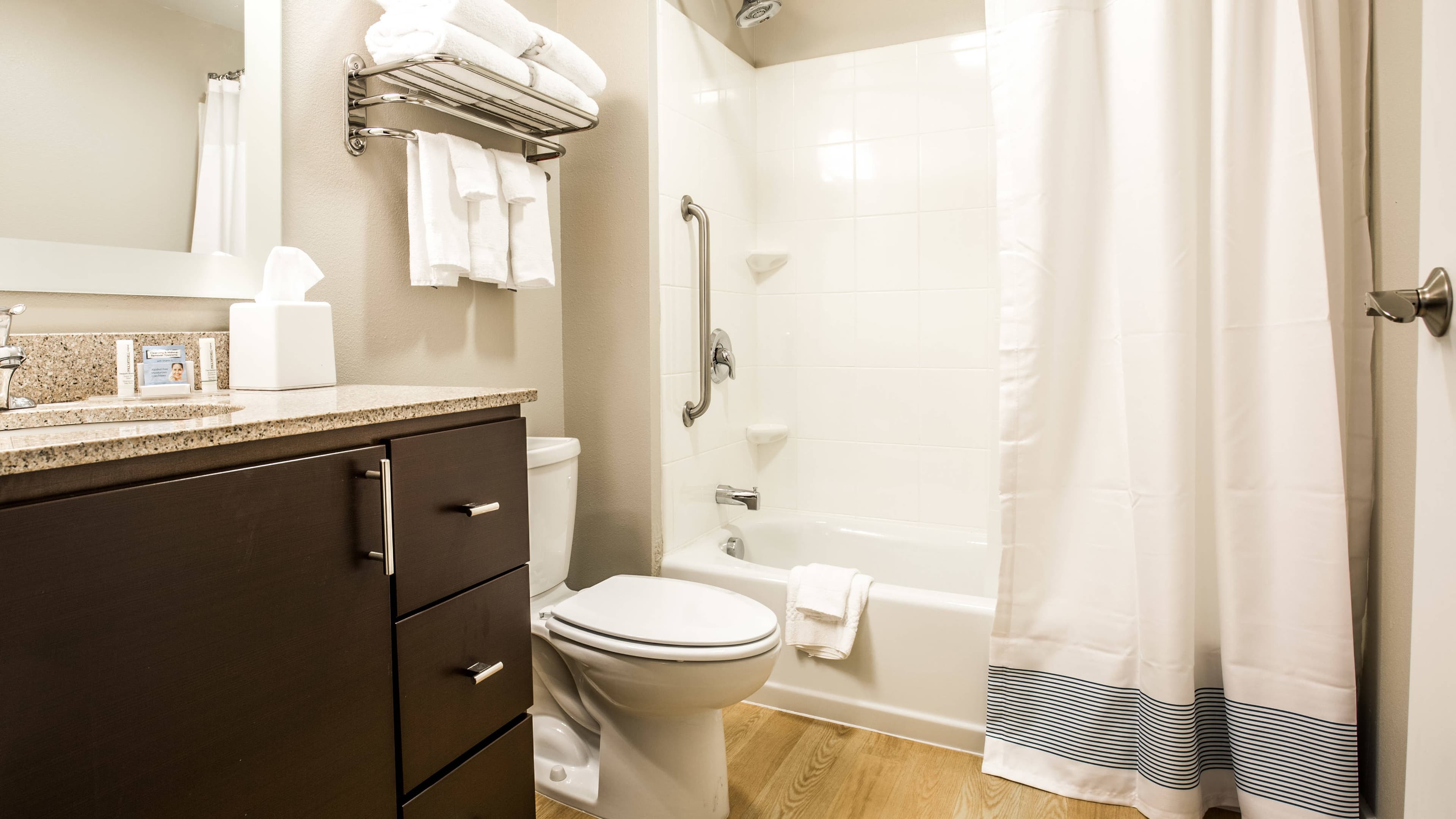 TownePlace Suites Laconia Gilford - Image 4