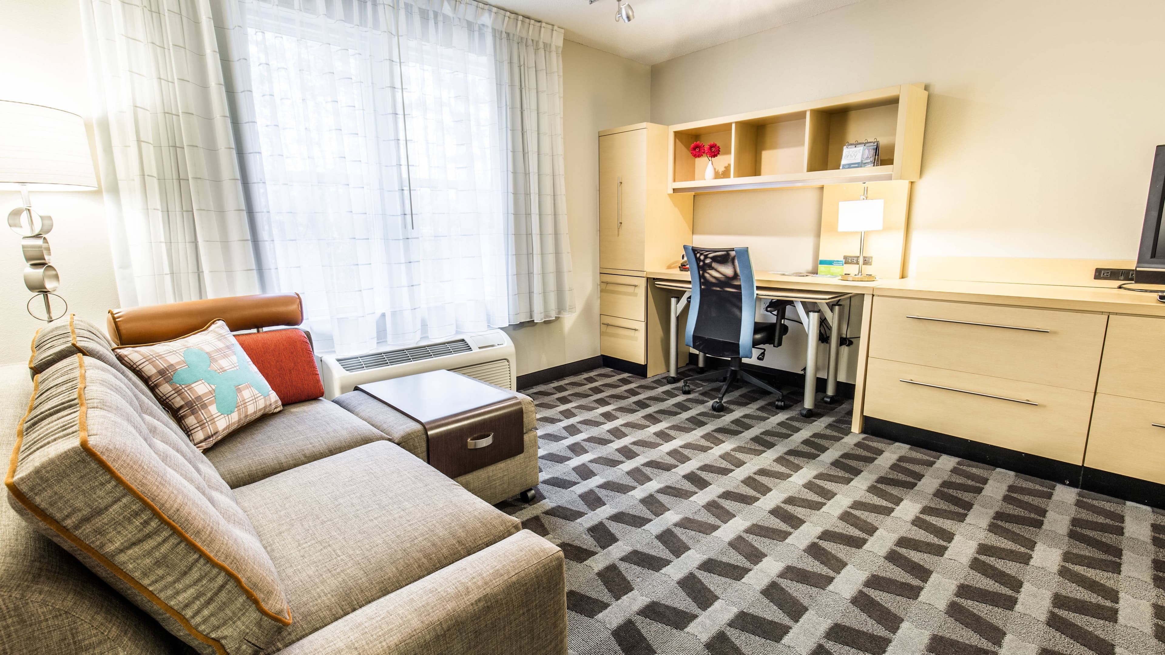 TownePlace Suites Laconia Gilford - Image 2