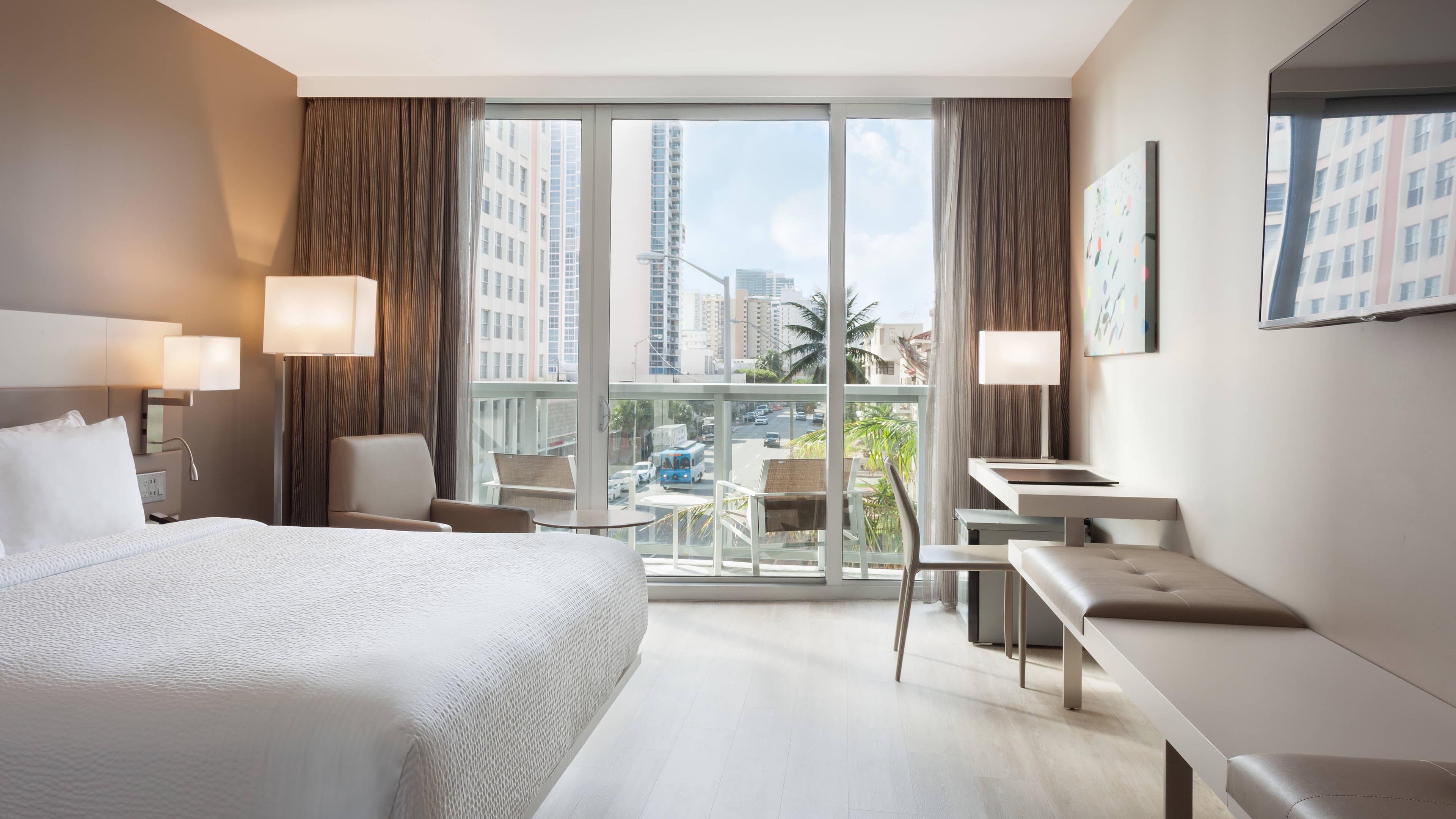 AC Hotel Miami Beach - Image 2
