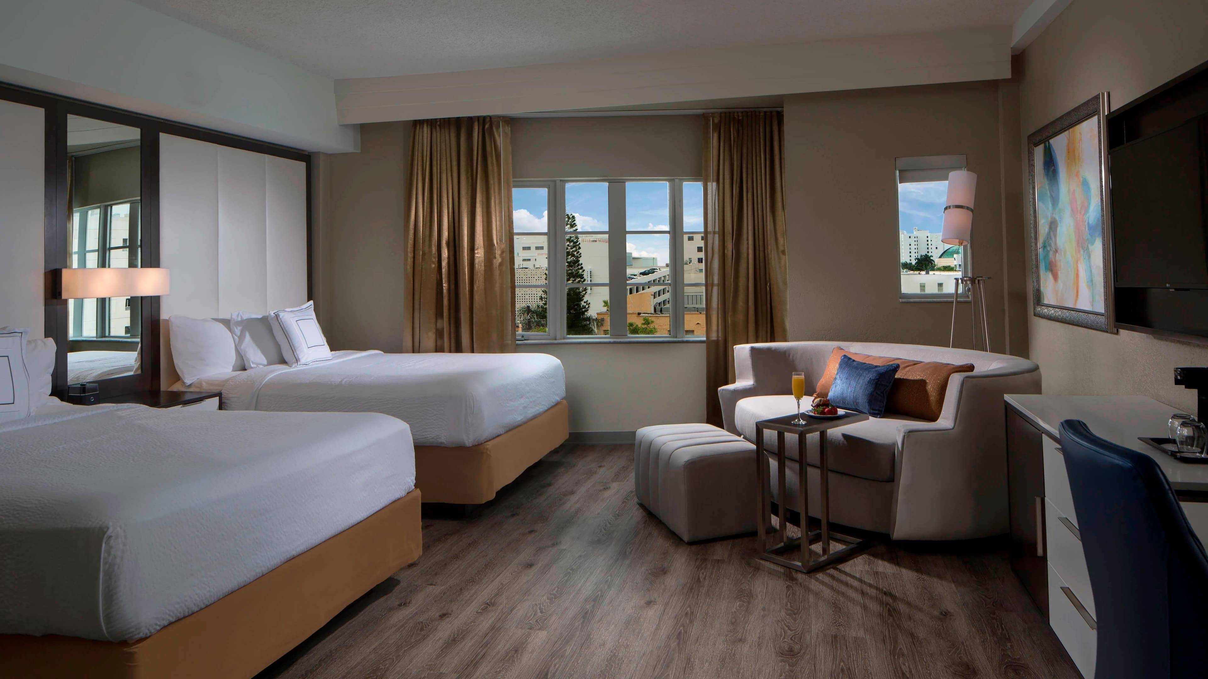 Courtyard Miami Beach South Beach - Image 5