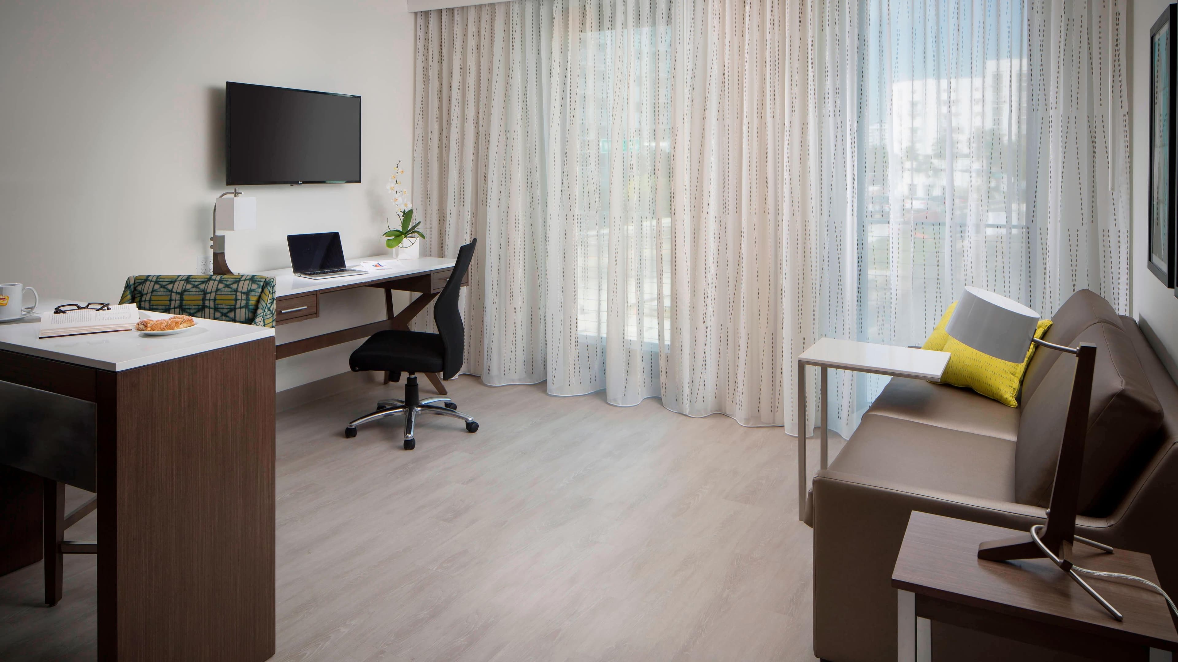 Residence Inn Miami Beach South Beach - Image 3