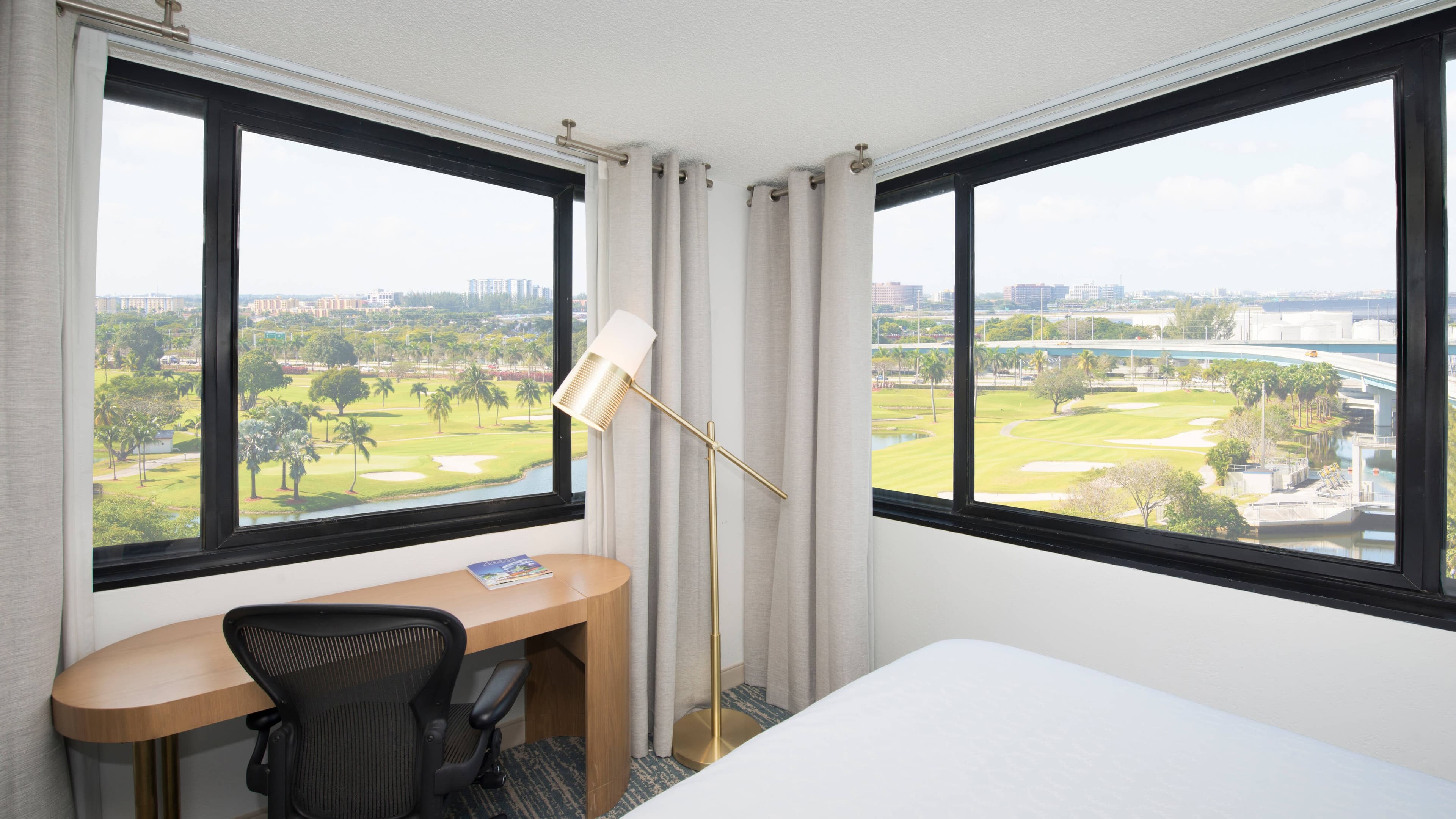 Sheraton Miami Airport Hotel & Executive Meeting Center — 12