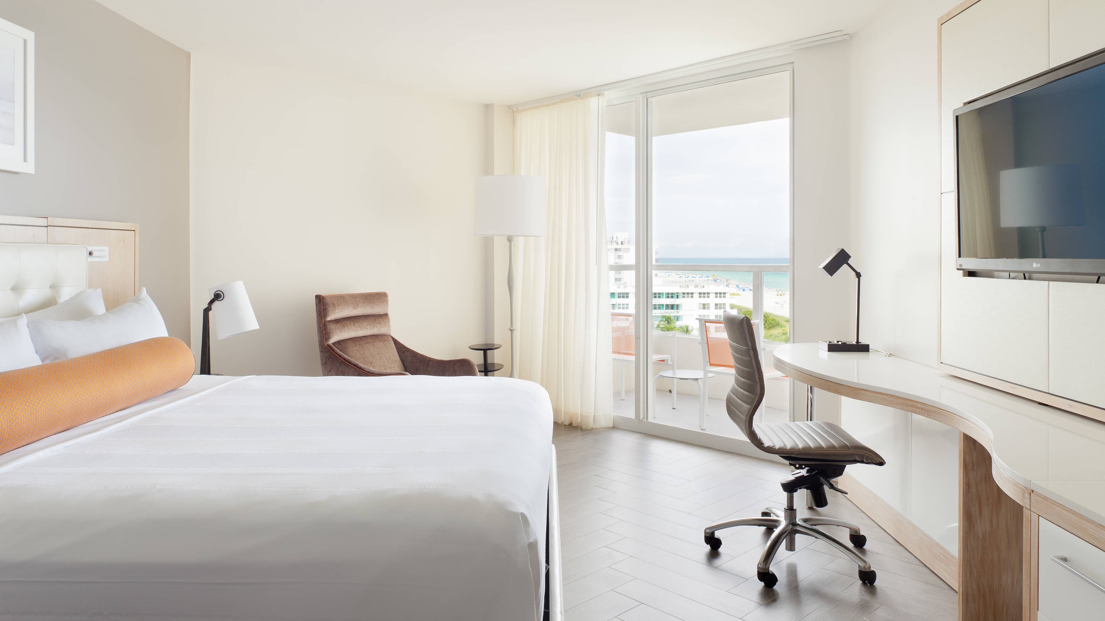 Holiday Inn Miami Beach-Oceanfront — 17