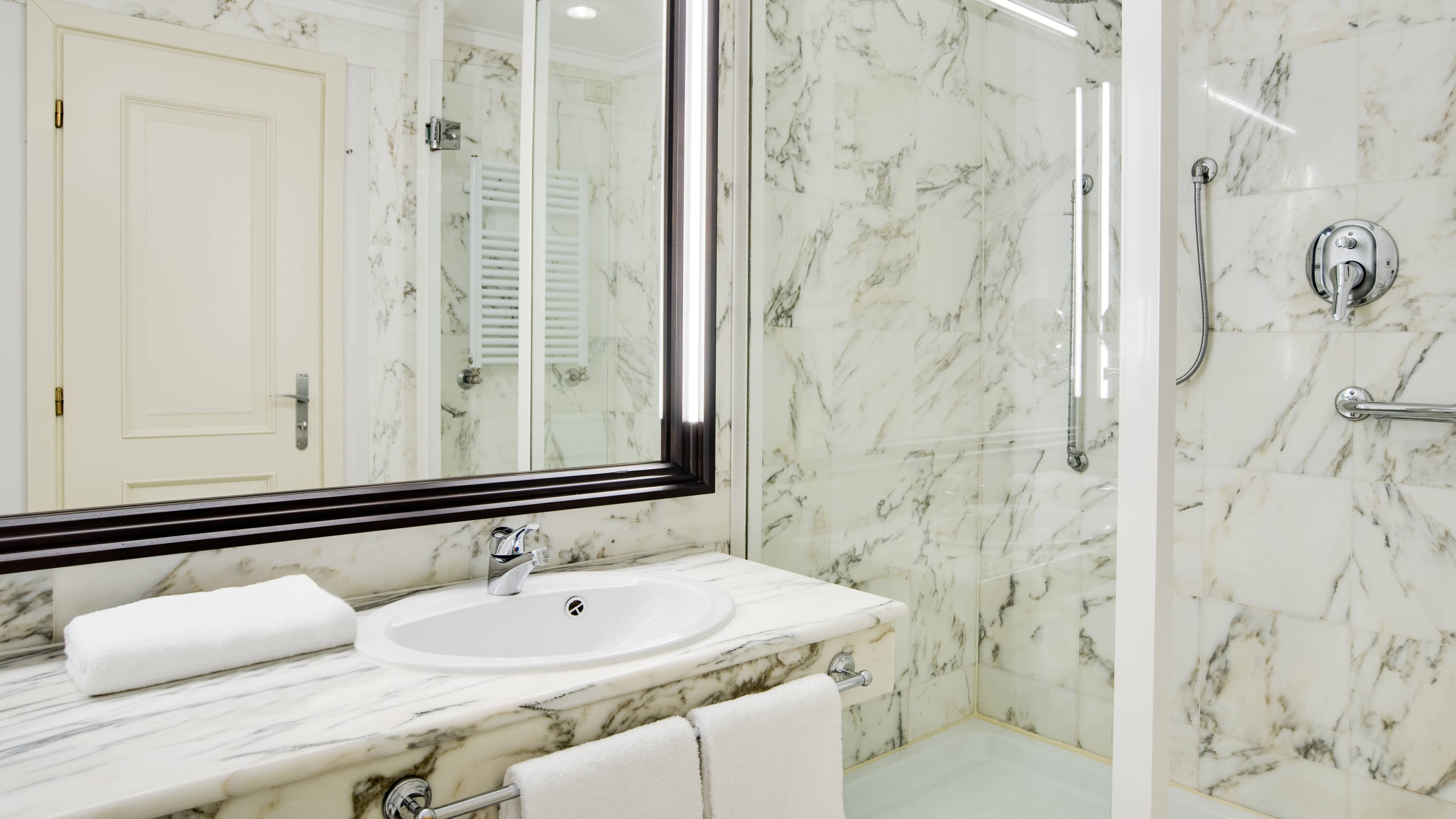 Sheraton Lake Como Hotel — 15