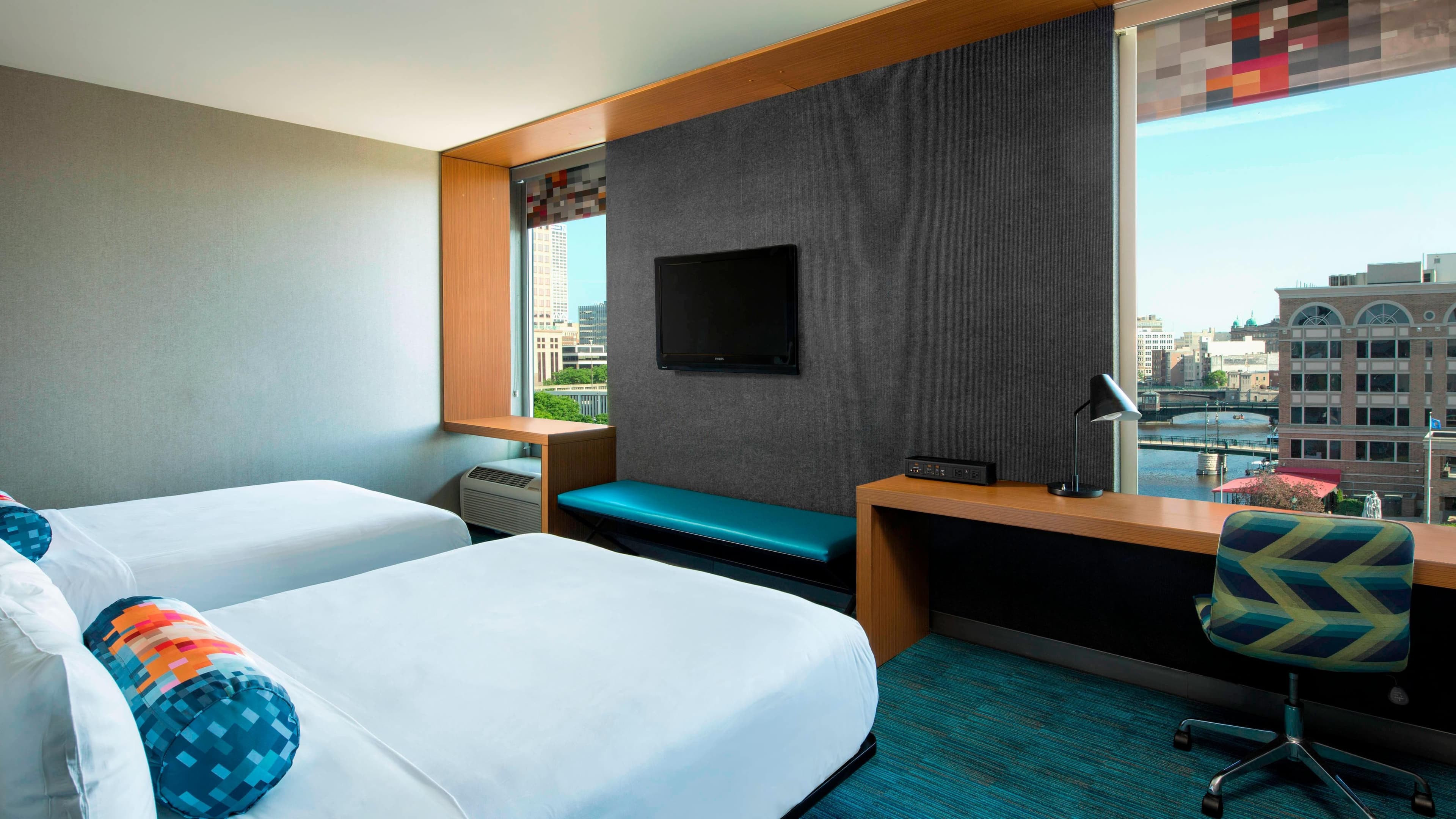 Aloft Milwaukee Downtown — 20