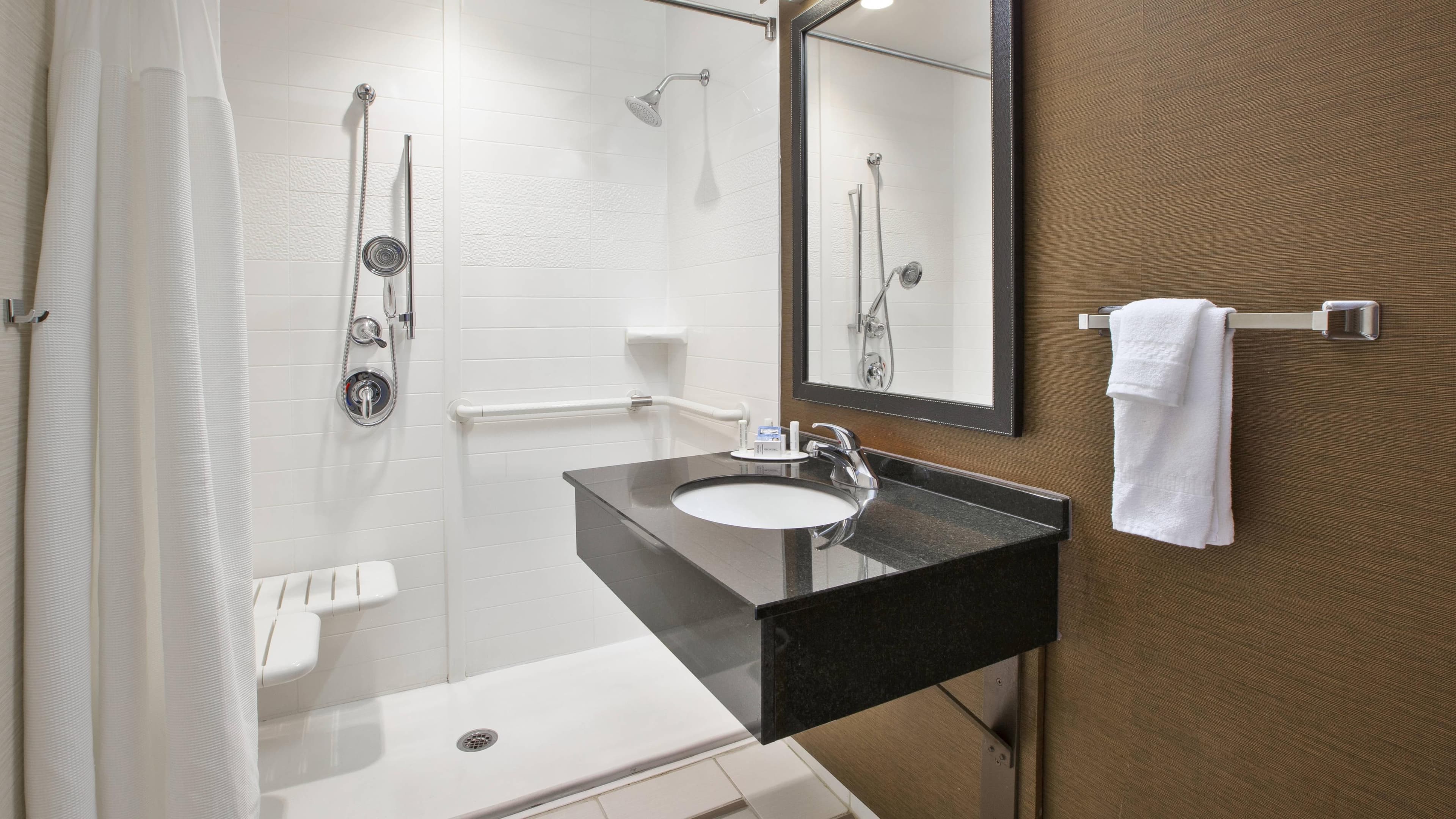 Fairfield Inn & Suites Milwaukee Downtown - Image 5