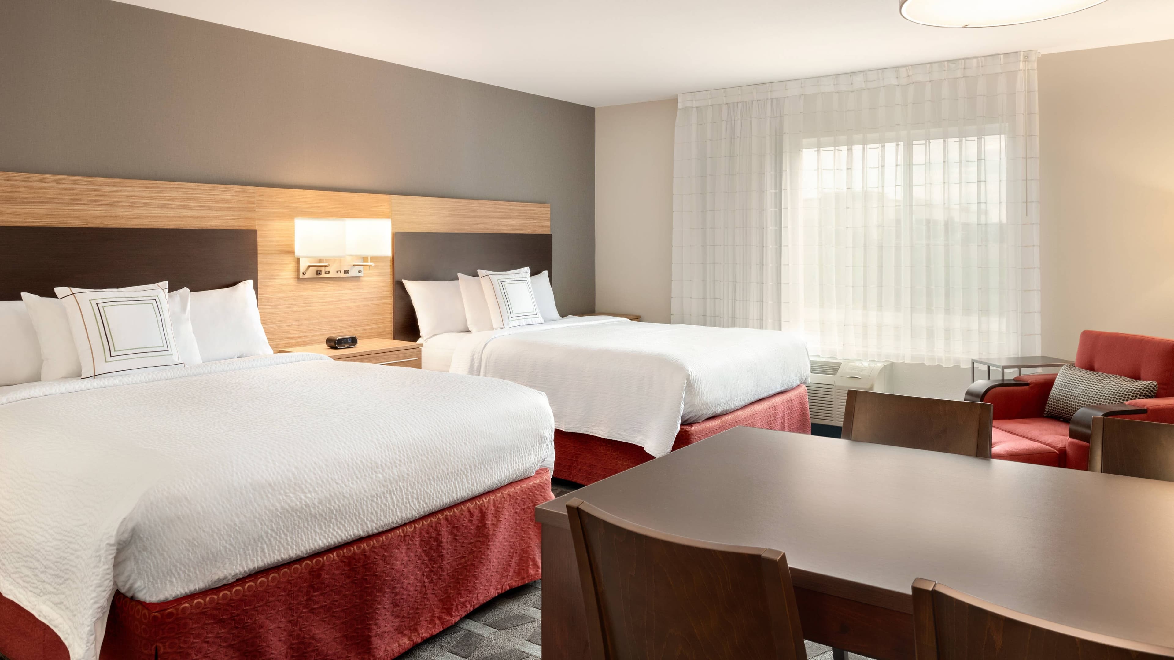 TownePlace Suites Milwaukee Grafton - Image 5