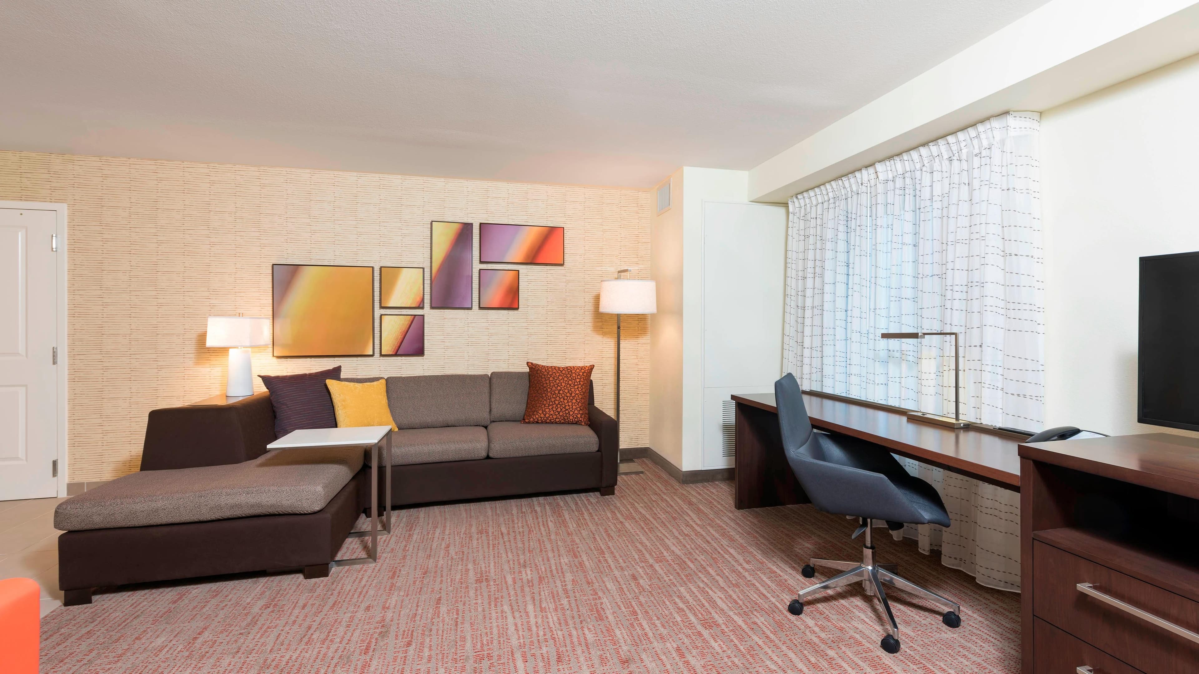 Residence Inn Milwaukee West - Image 5