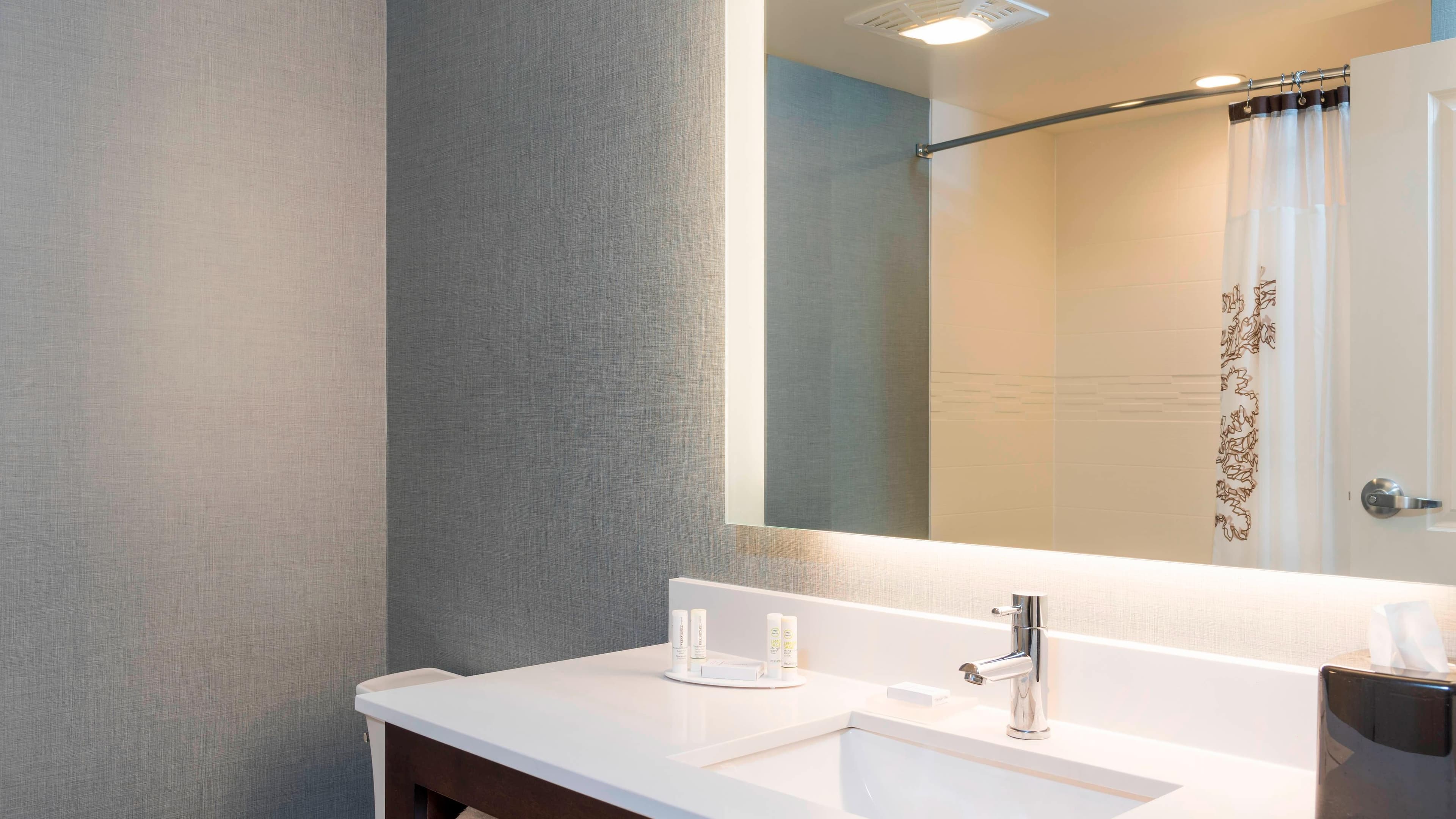 Residence Inn Milwaukee West — 7