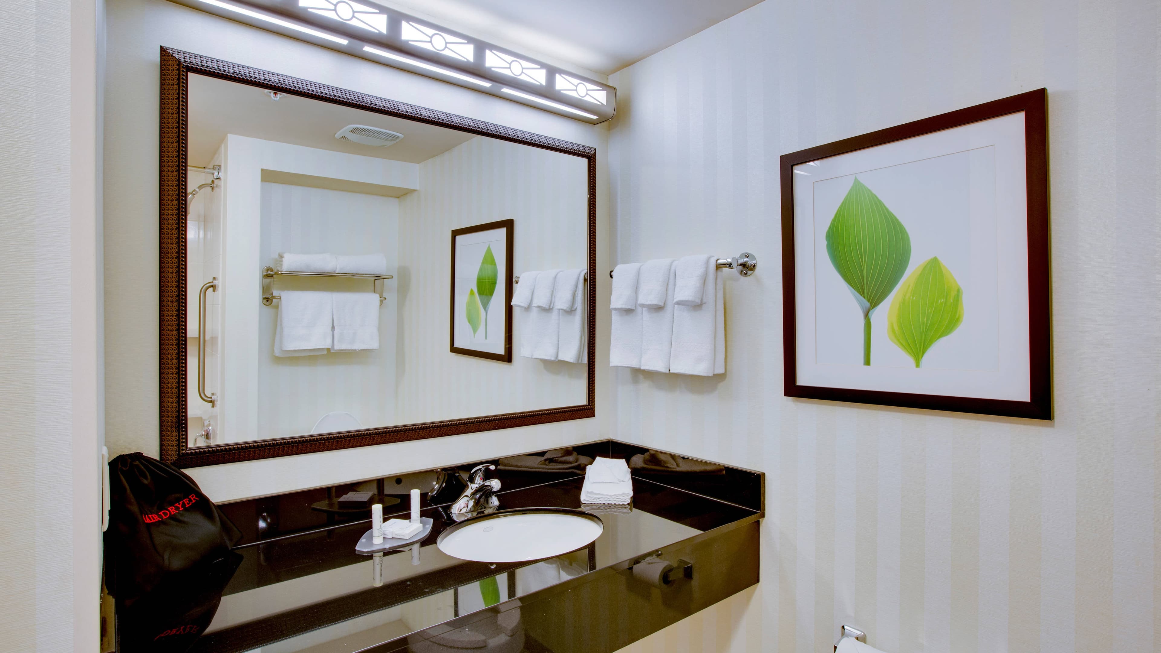 Fairfield Inn & Suites Melbourne West/Palm Bay - Image 4