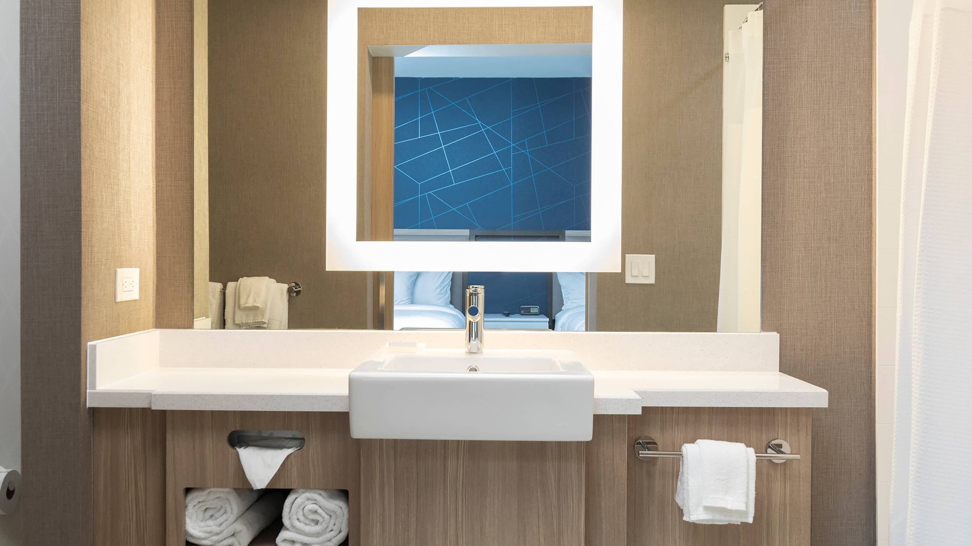 Suite - Image 7