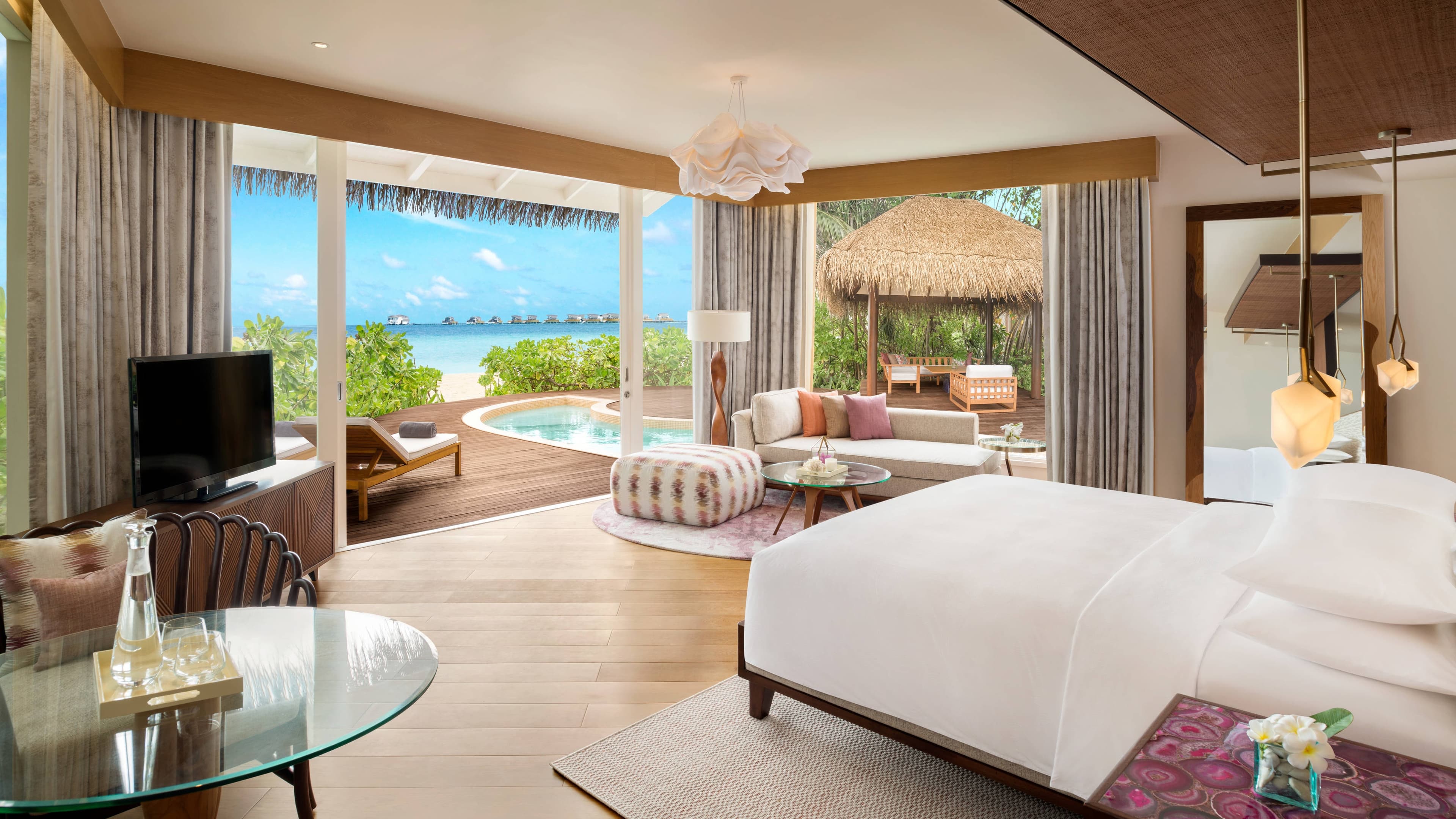 JW Marriott Maldives Resort & Spa - Image 2