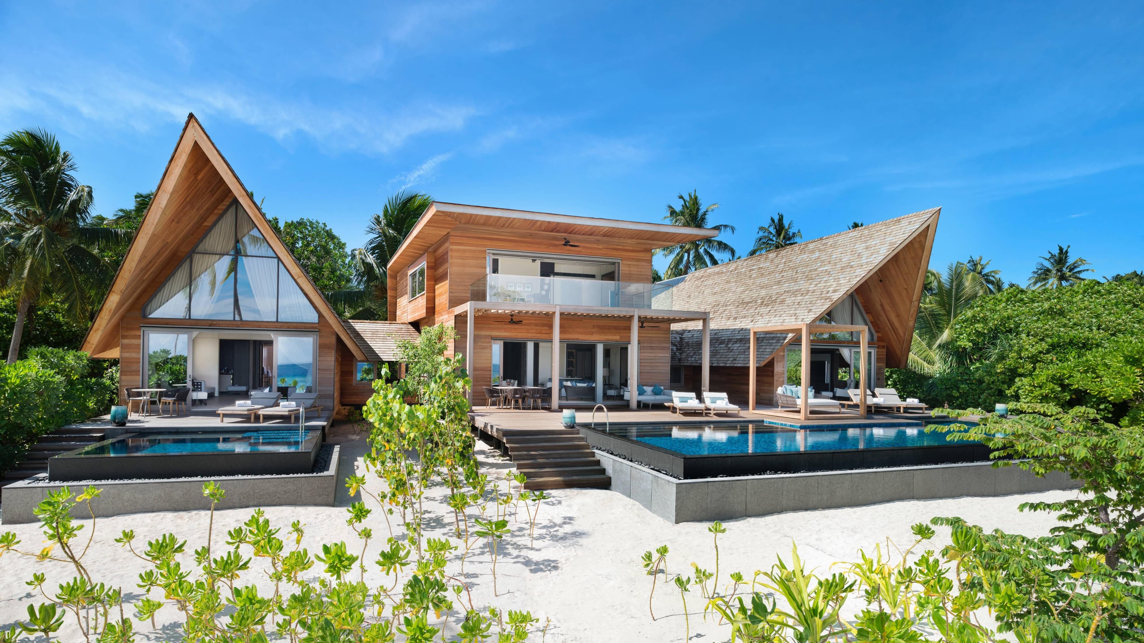 The St. Regis Maldives Vommuli Resort — 76