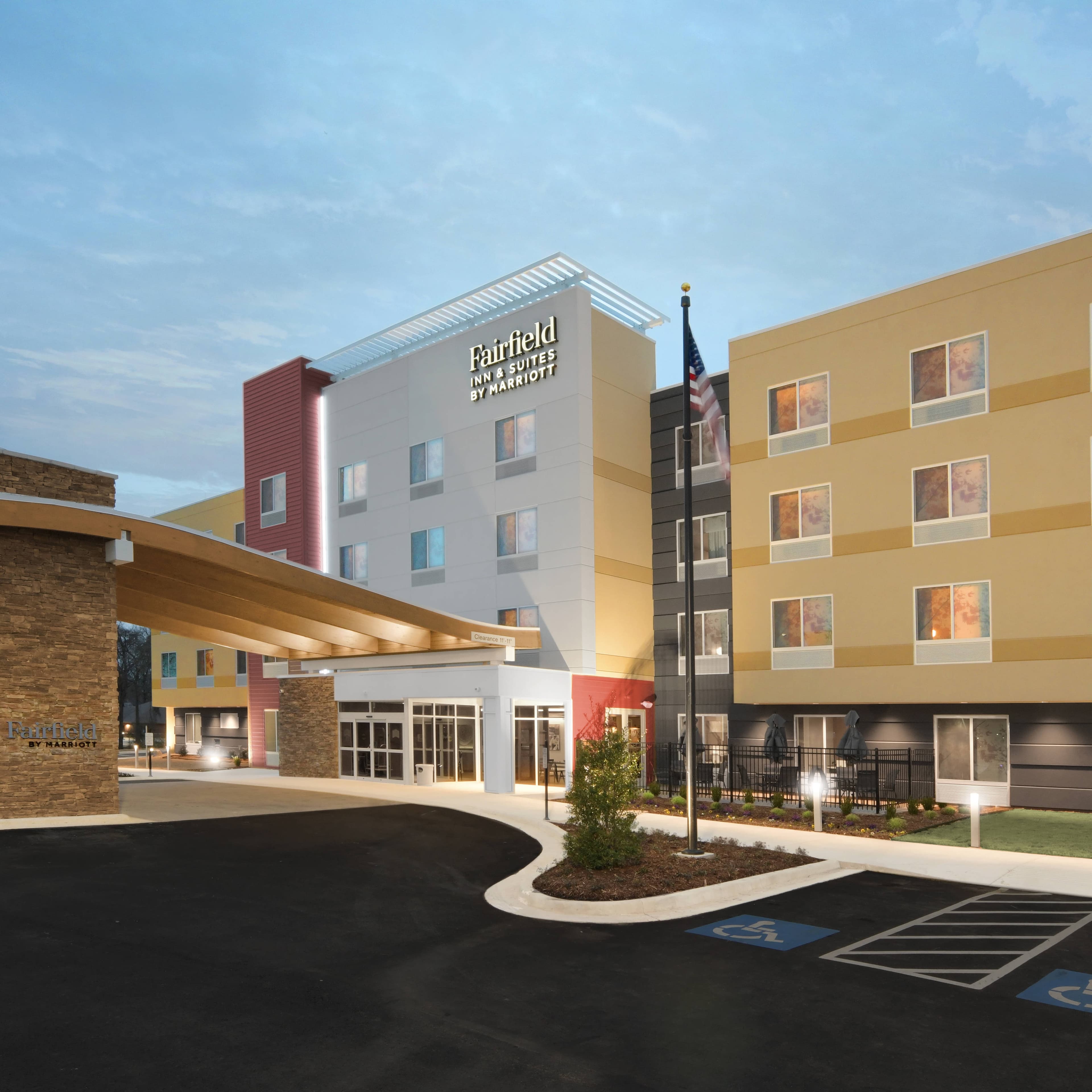 Fairfield Inn & Suites El Dorado - Image 1