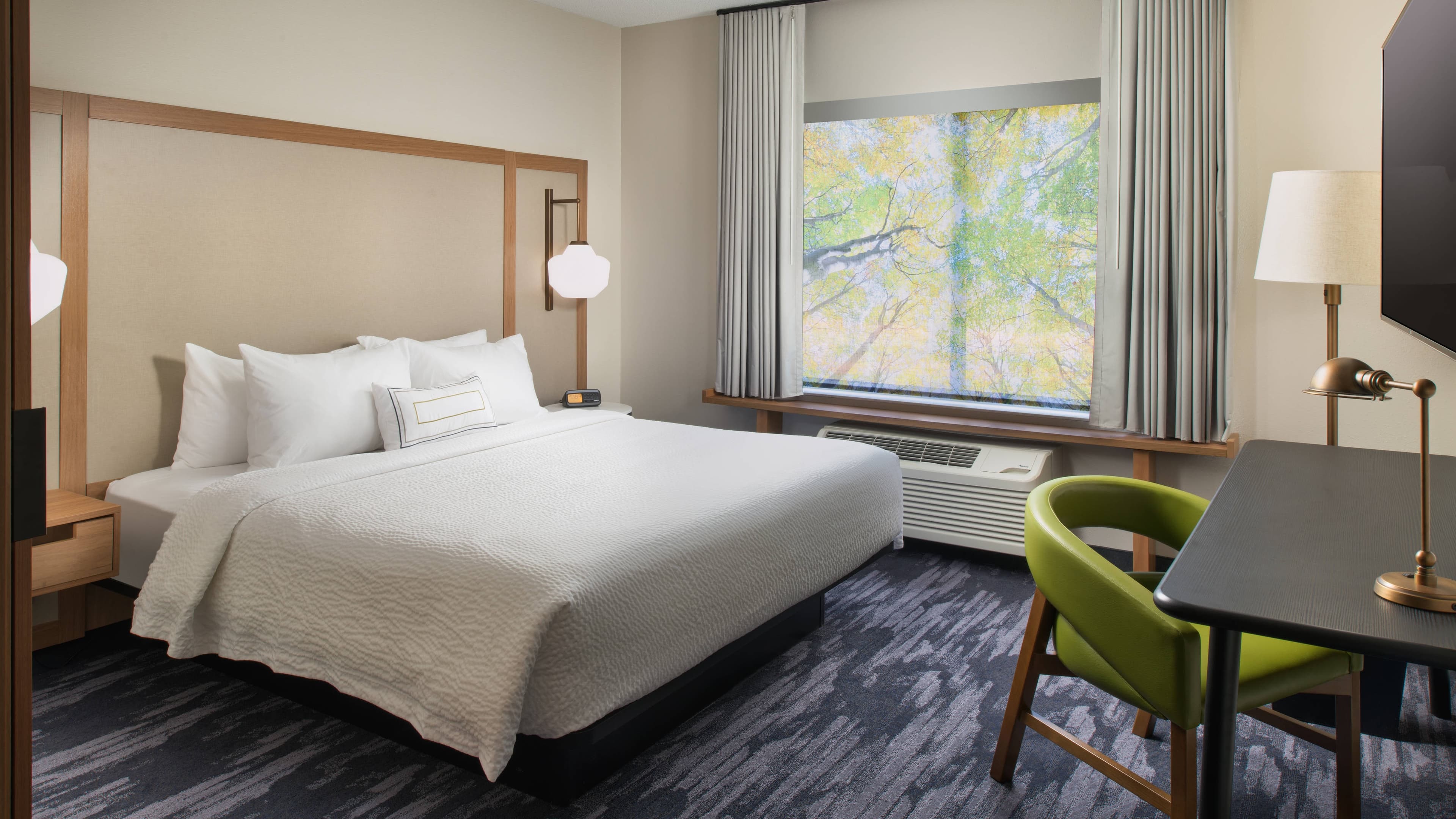 Fairfield Inn & Suites Athens - Image 2