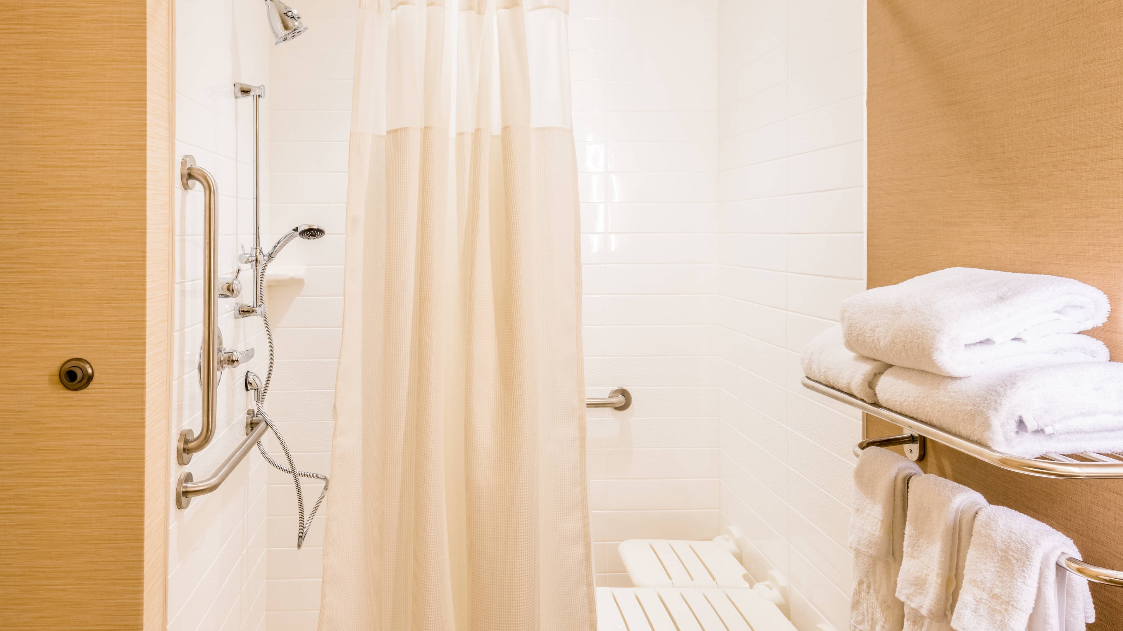 Holiday Inn Express & Suites Mobile/Saraland — 11