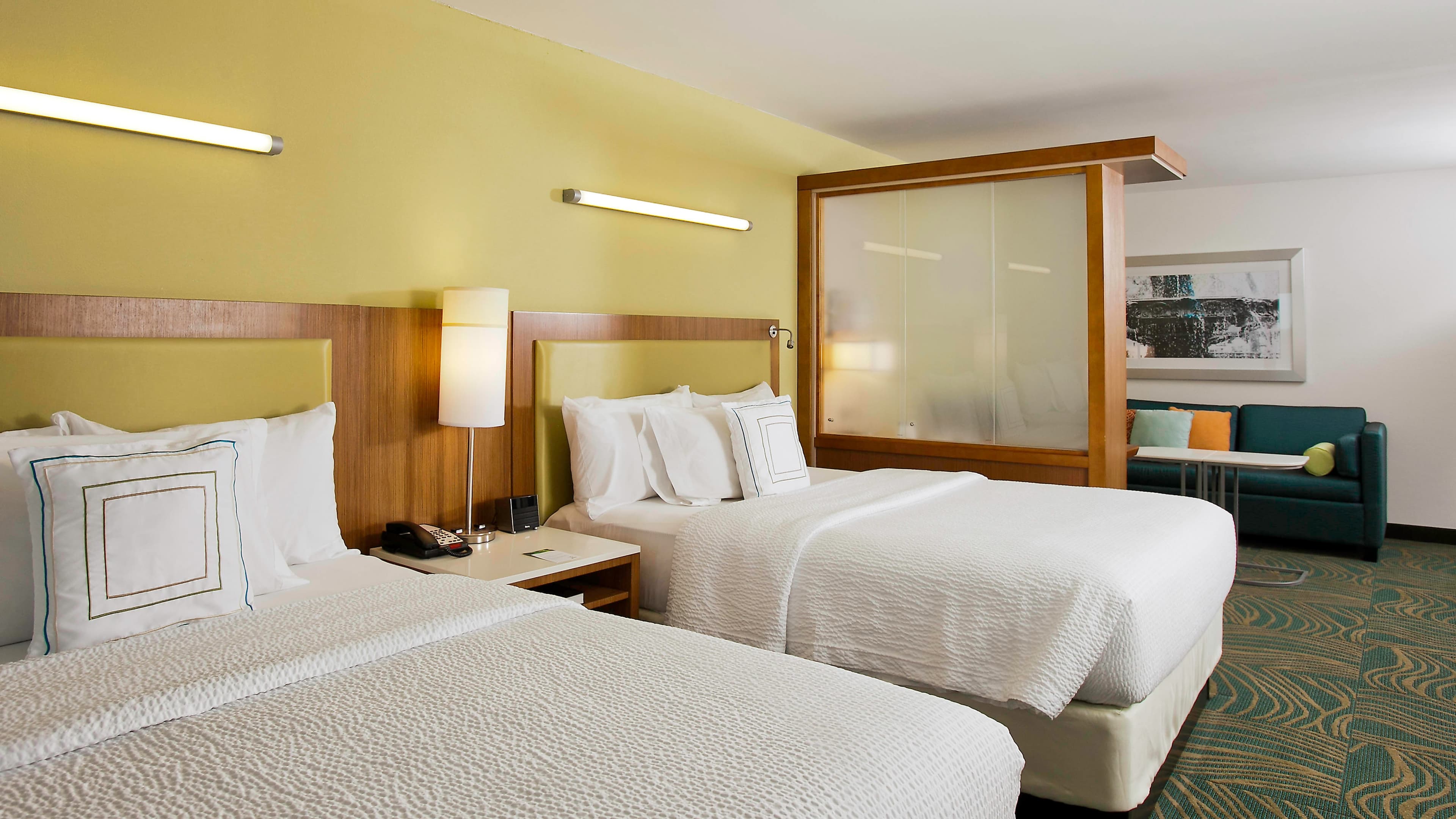Holiday Inn Express & Suites Mobile – I-65 — 16