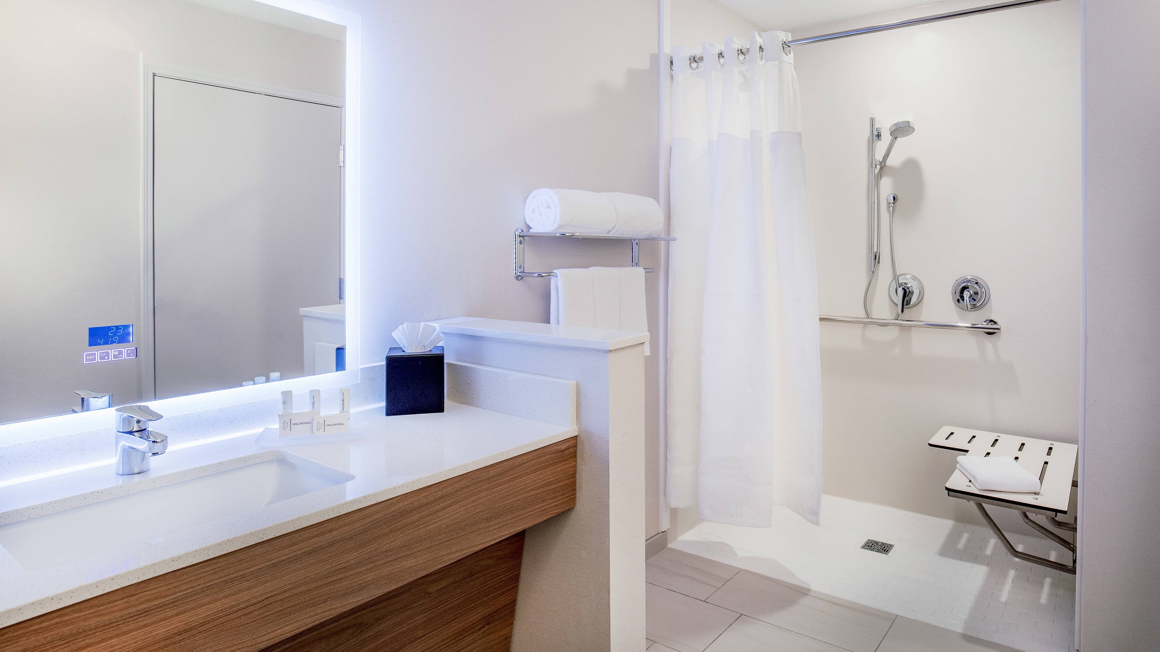 Fairfield Inn & Suites McPherson - Image 3