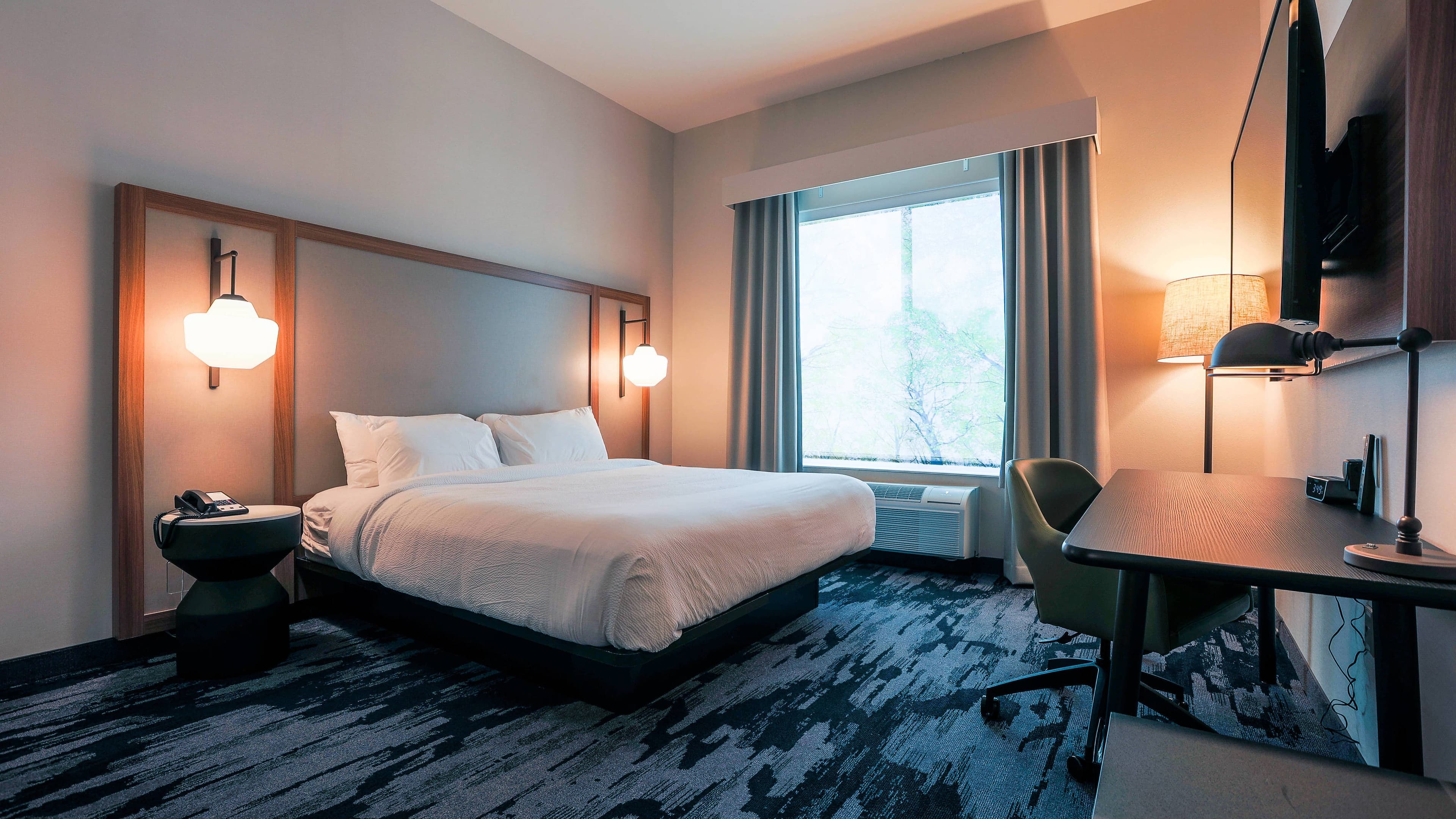 Fairfield Inn & Suites Marquette — 2