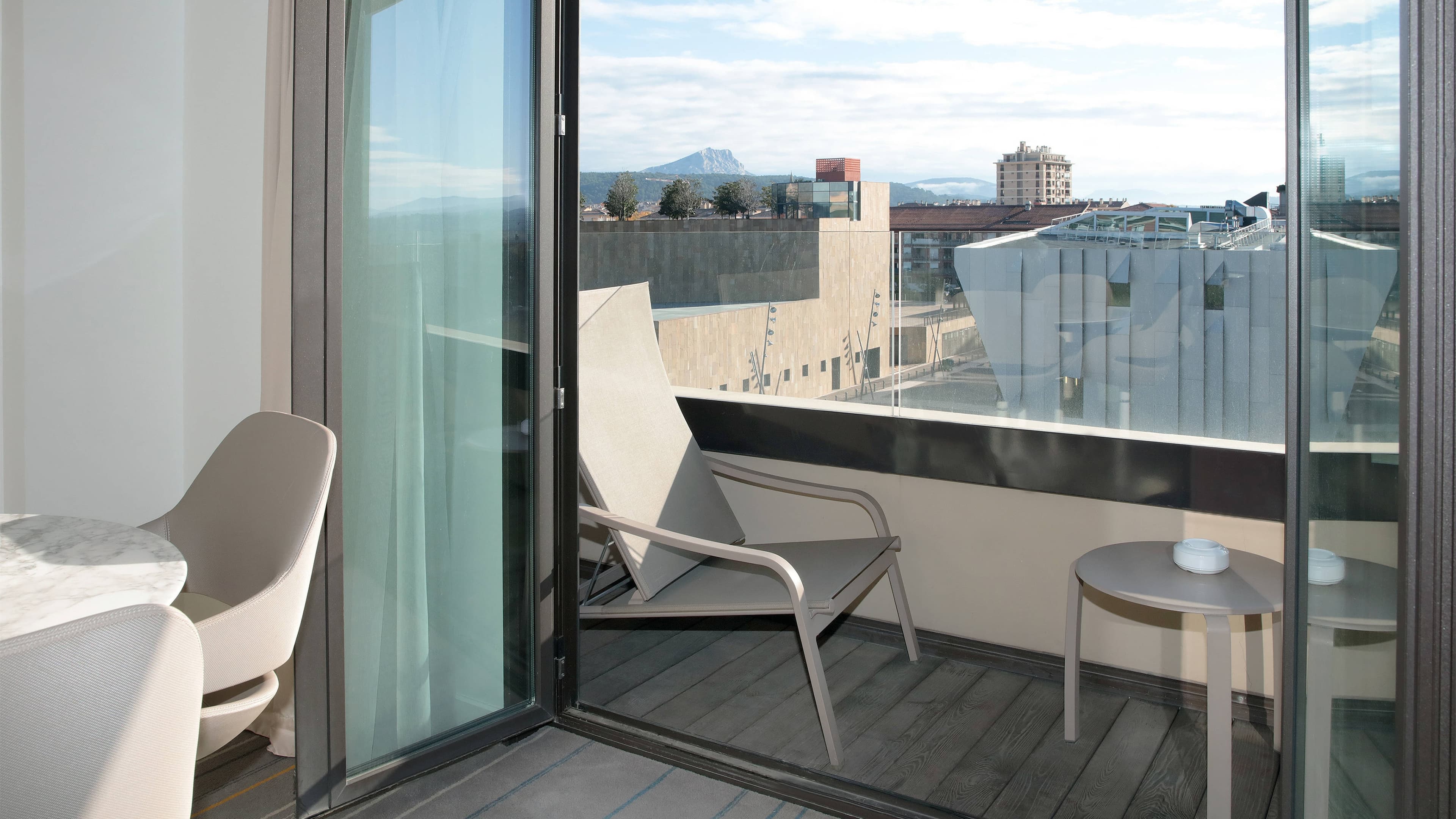 Renaissance Aix-en-Provence Hotel — 6
