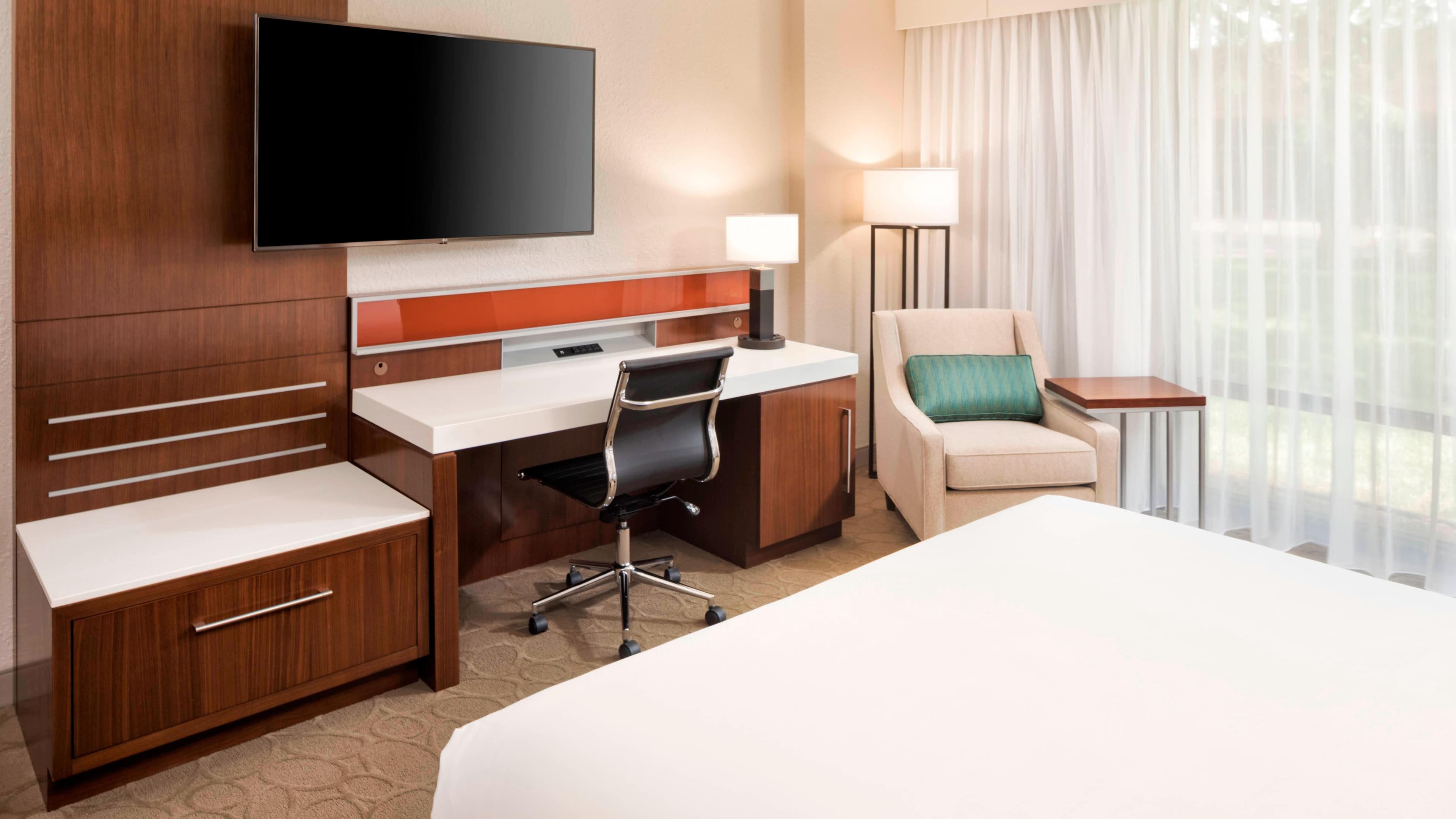 Delta Hotels Minneapolis Northeast - Image 3