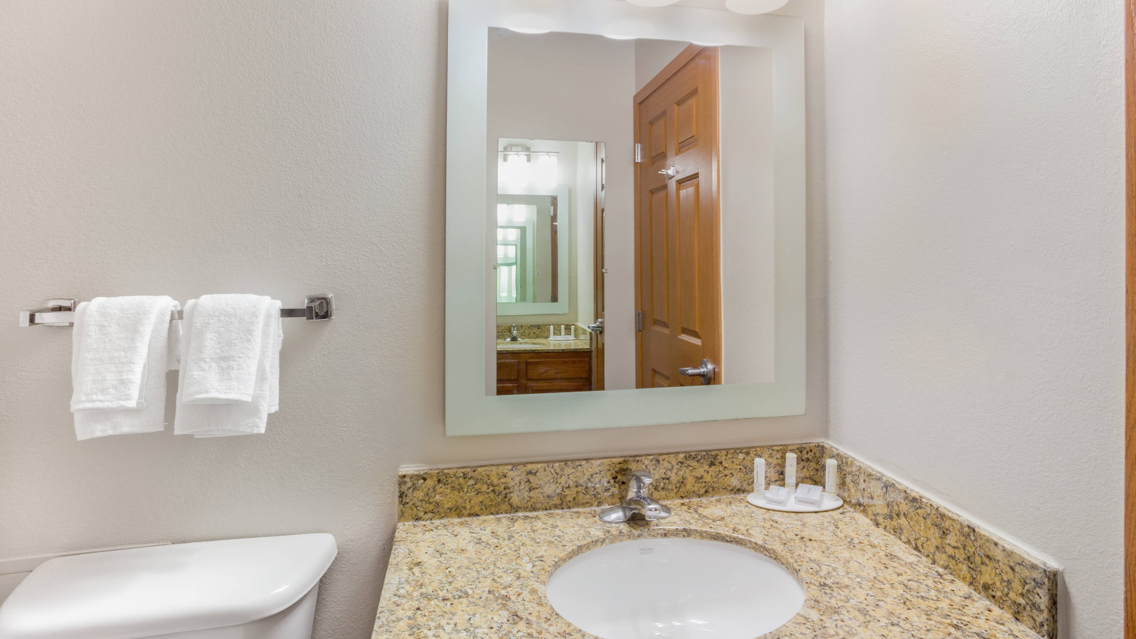 TownePlace Suites Minneapolis West/St. Louis Park - Image 4
