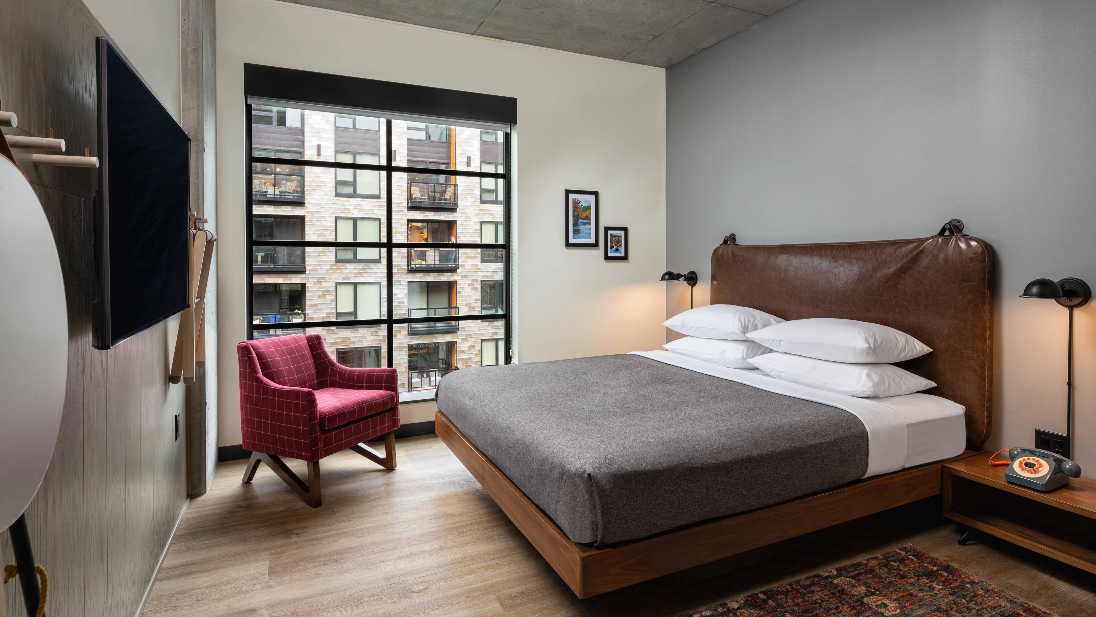 Moxy Minneapolis Downtown - Image 2