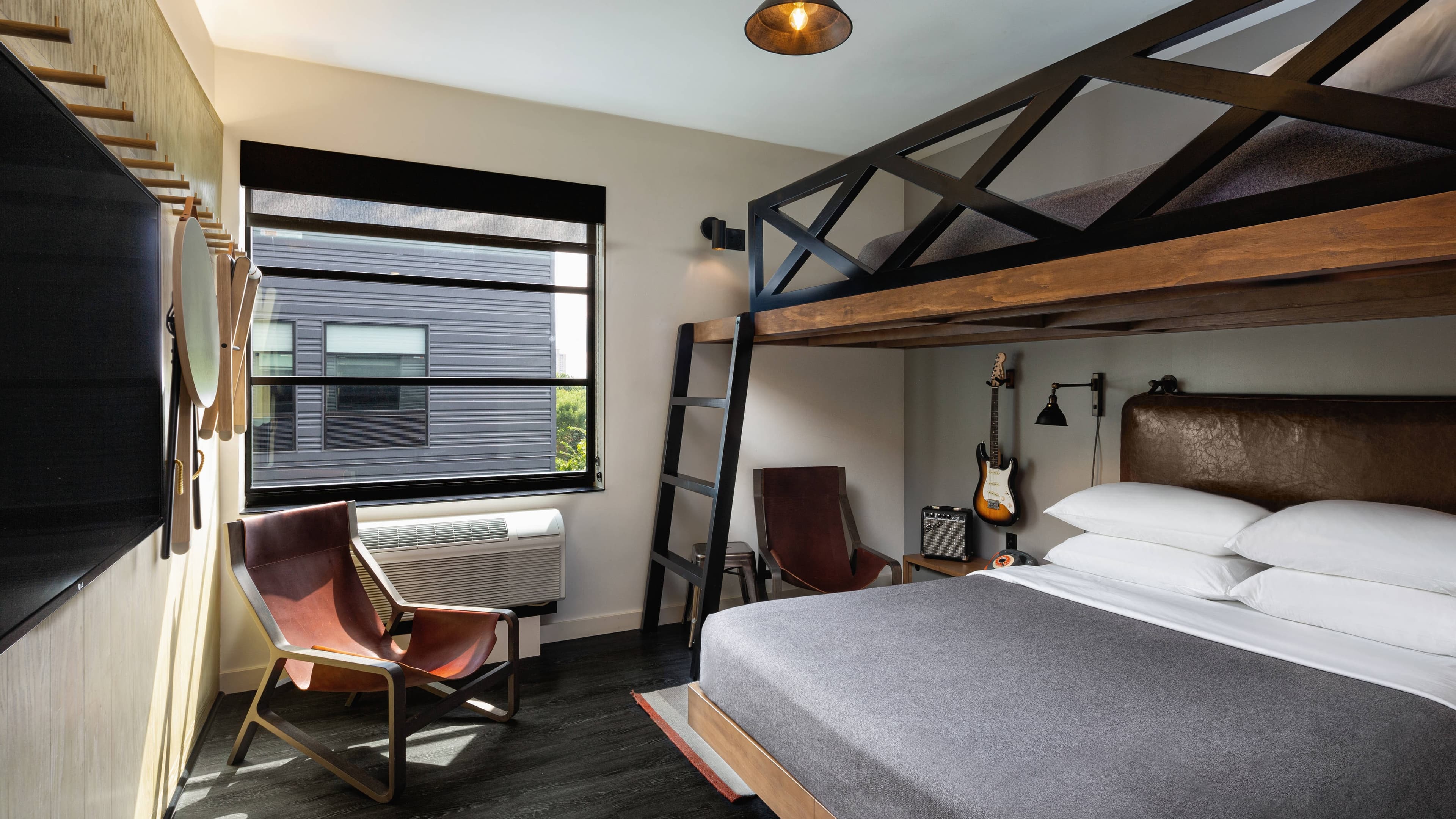 Moxy Minneapolis Uptown — 6