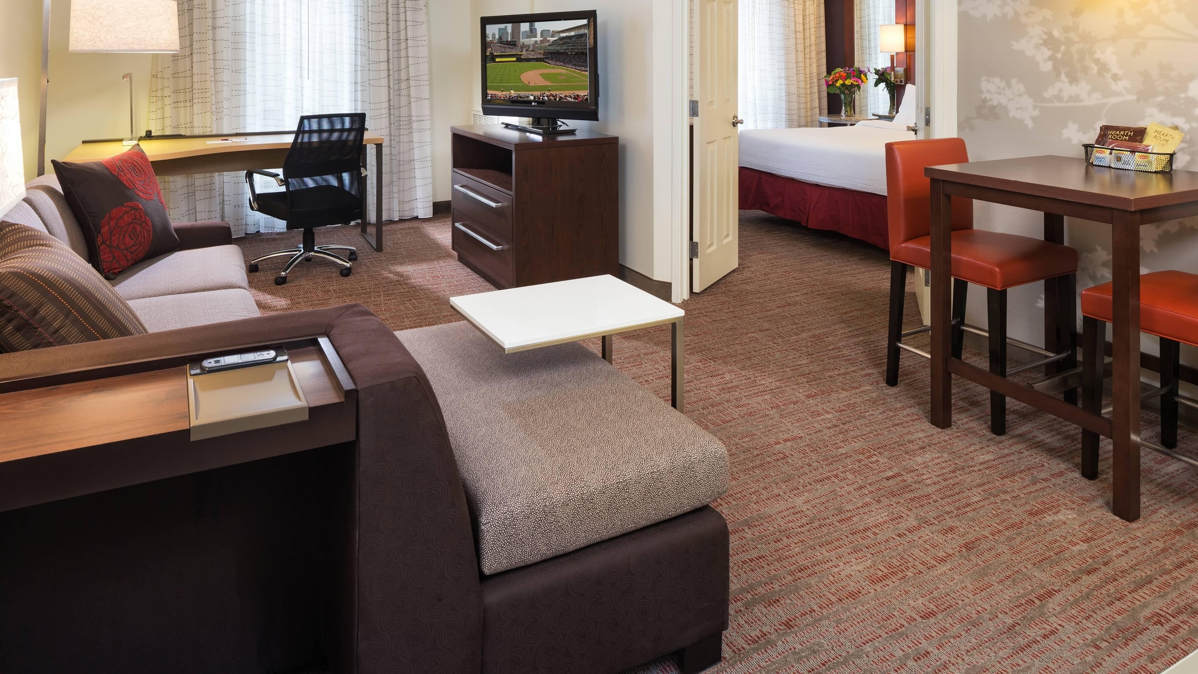Residence Inn Minneapolis Downtown/City Center - Image 2