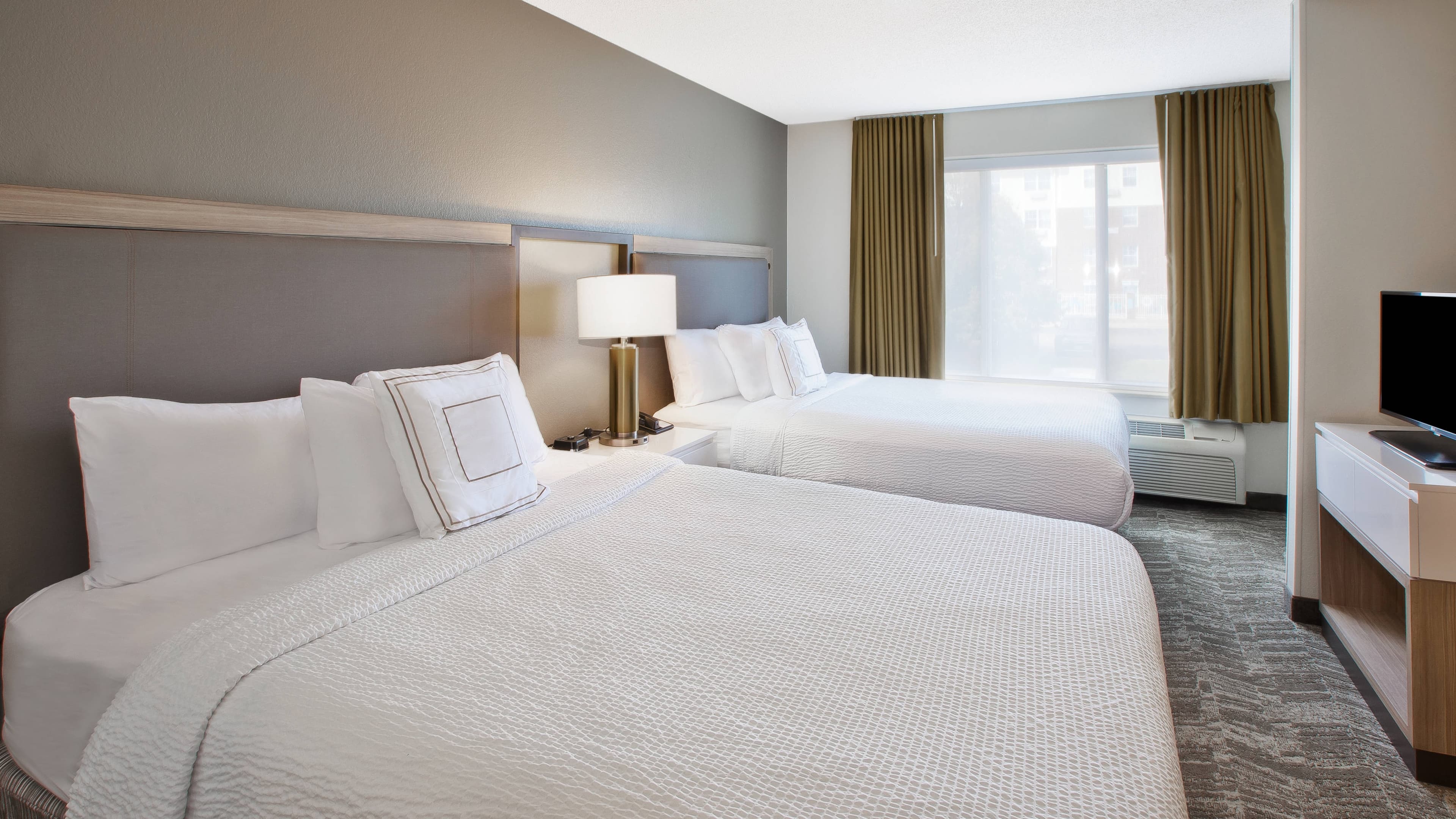 Holiday Inn Express & Suites Minneapolis SW - Shakopee — 19