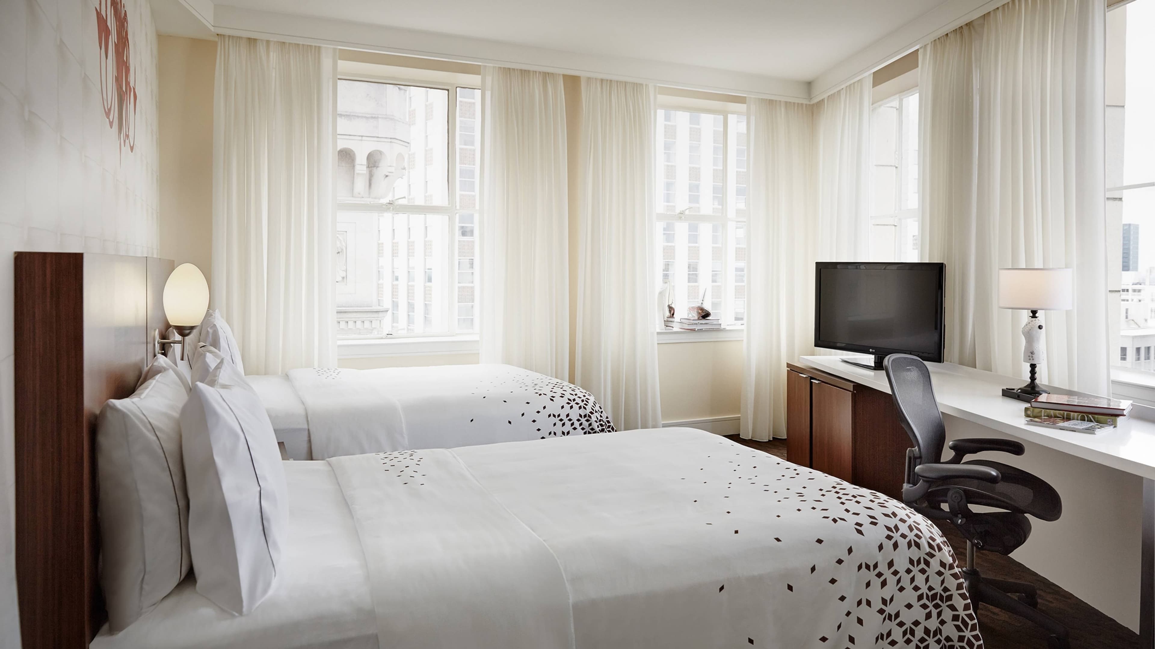 Renaissance New Orleans Pere Marquette French Quarter Area Hotel - Image 3