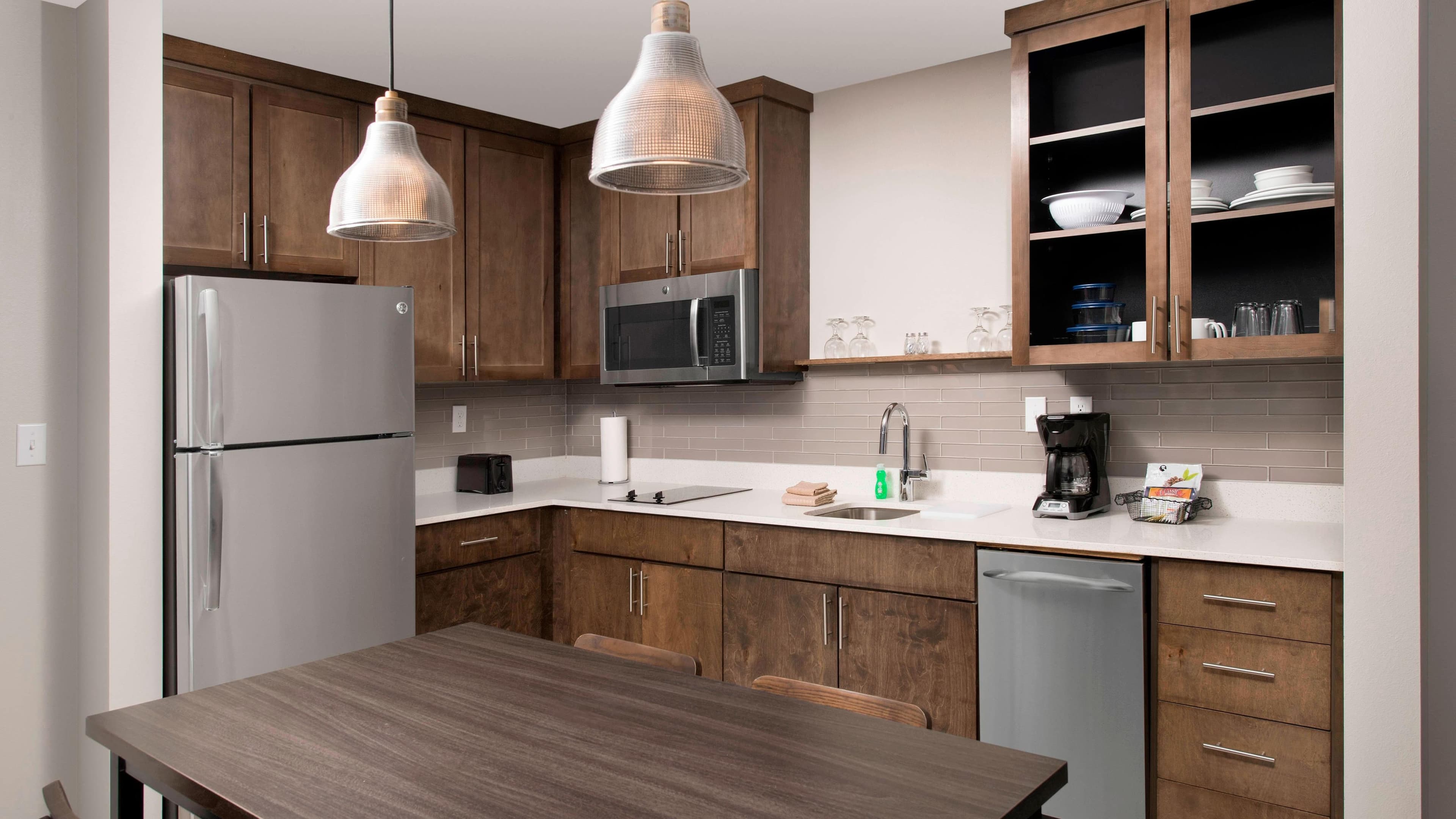 1 Bedroom Suite - Image 3