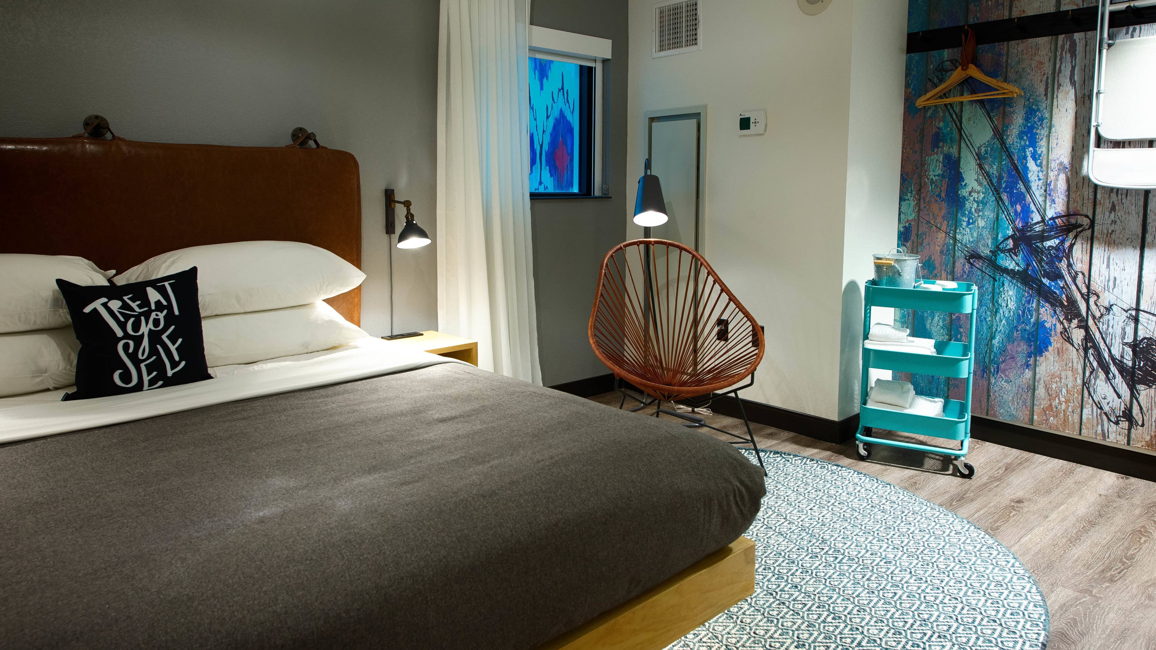 Moxy New Orleans Downtown/French Quarter Area - Image 5