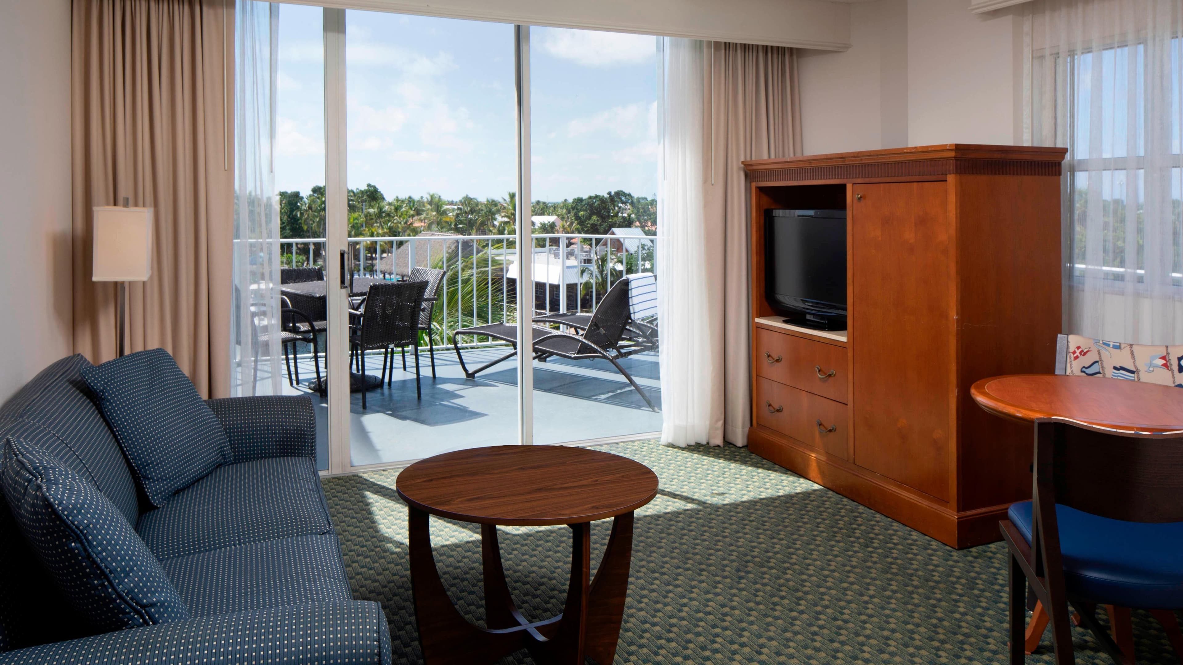 Courtyard Key Largo - Image 2