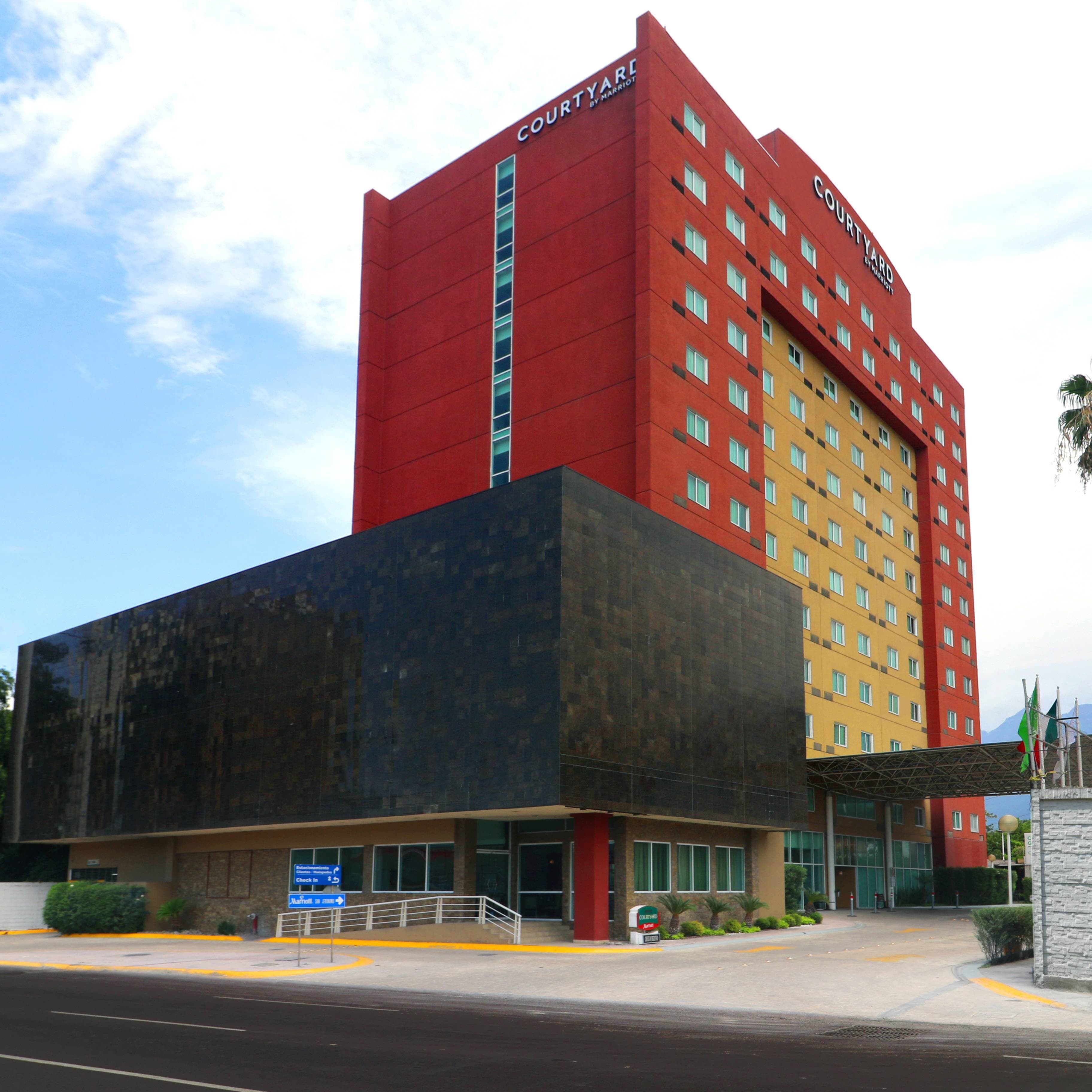 Courtyard Monterrey San Jeronimo/Valle