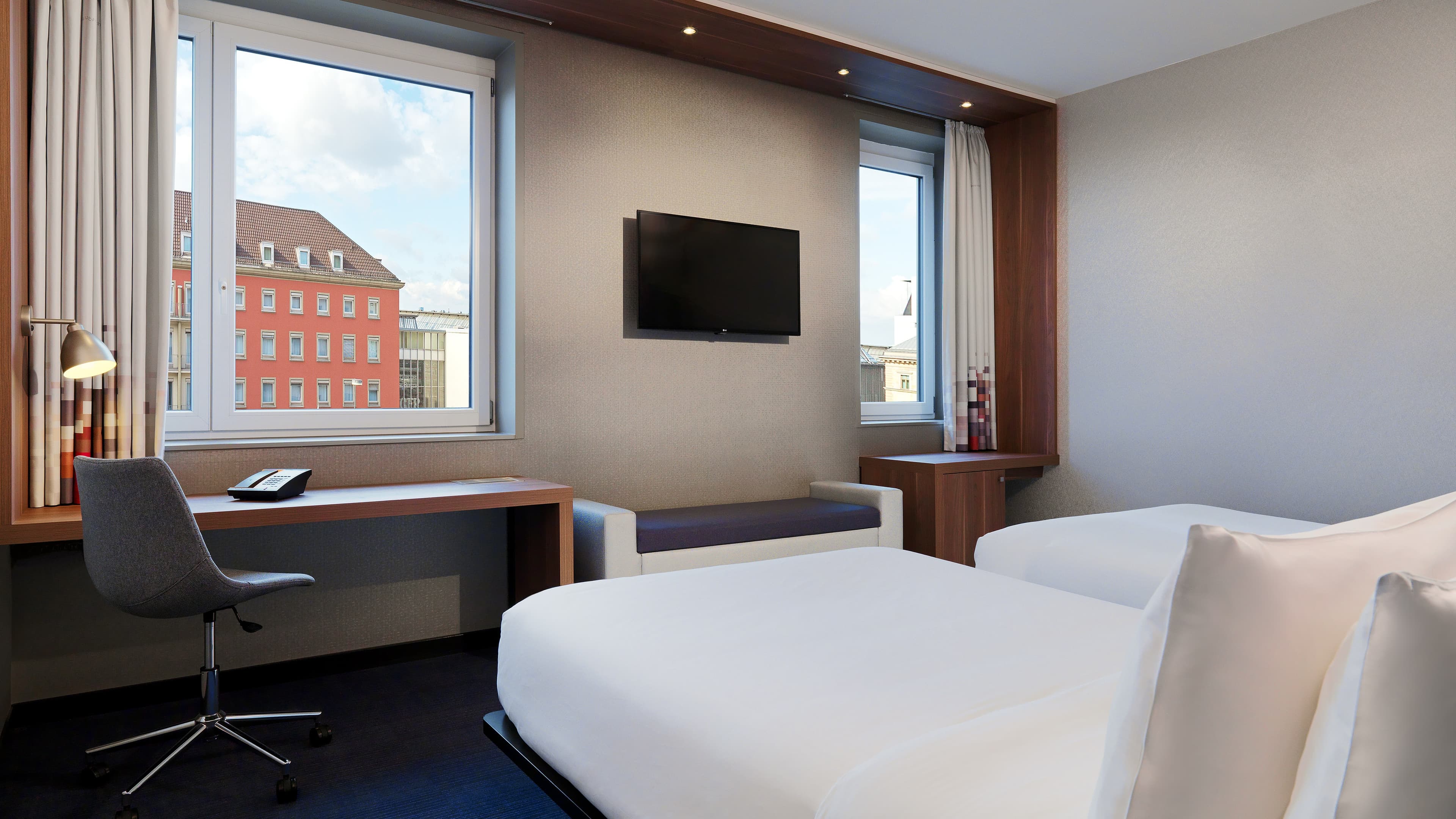 Urban 2 Doublebeds (1.40) - Image 1
