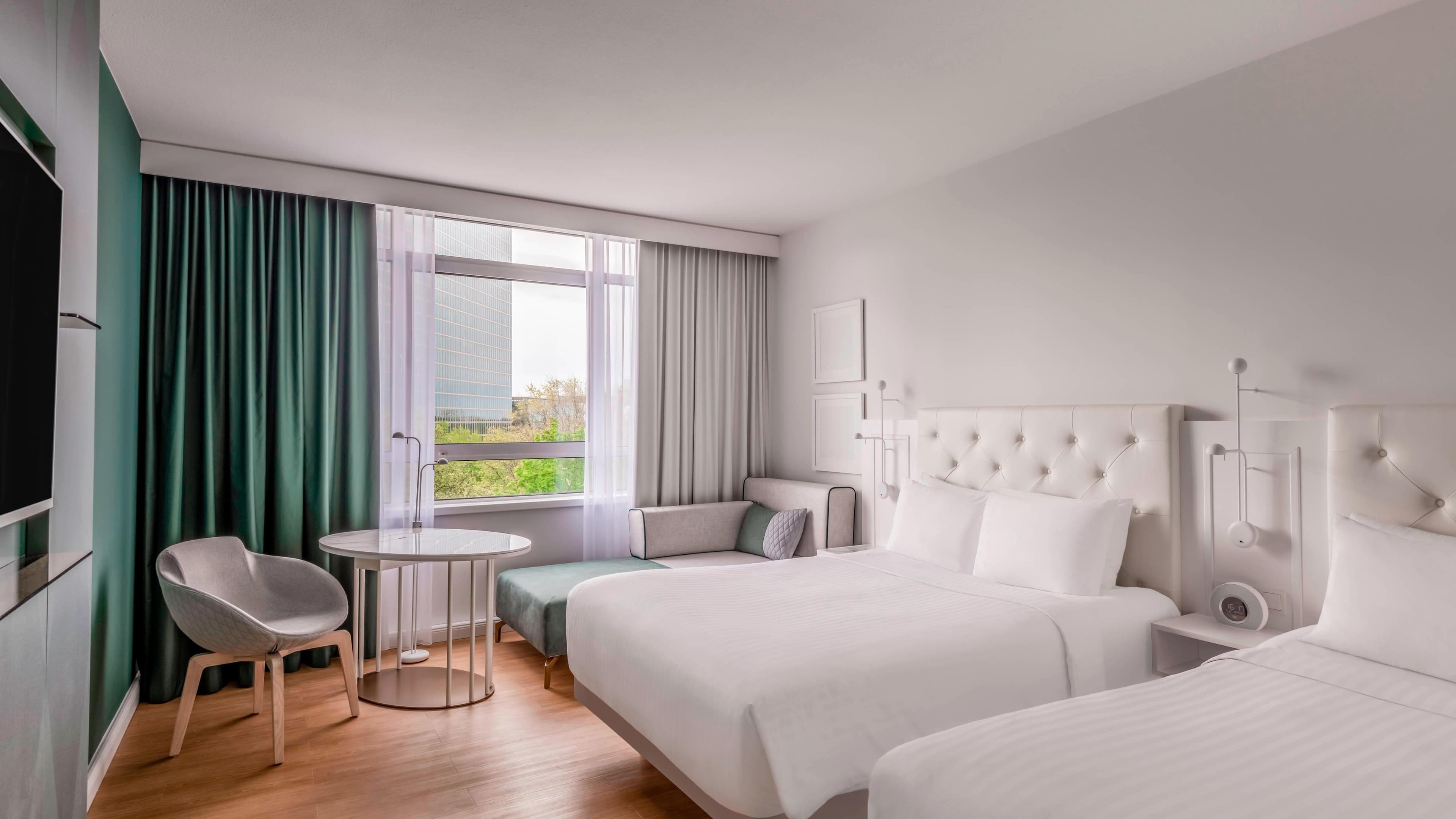 Munich Marriott Hotel - Image 2
