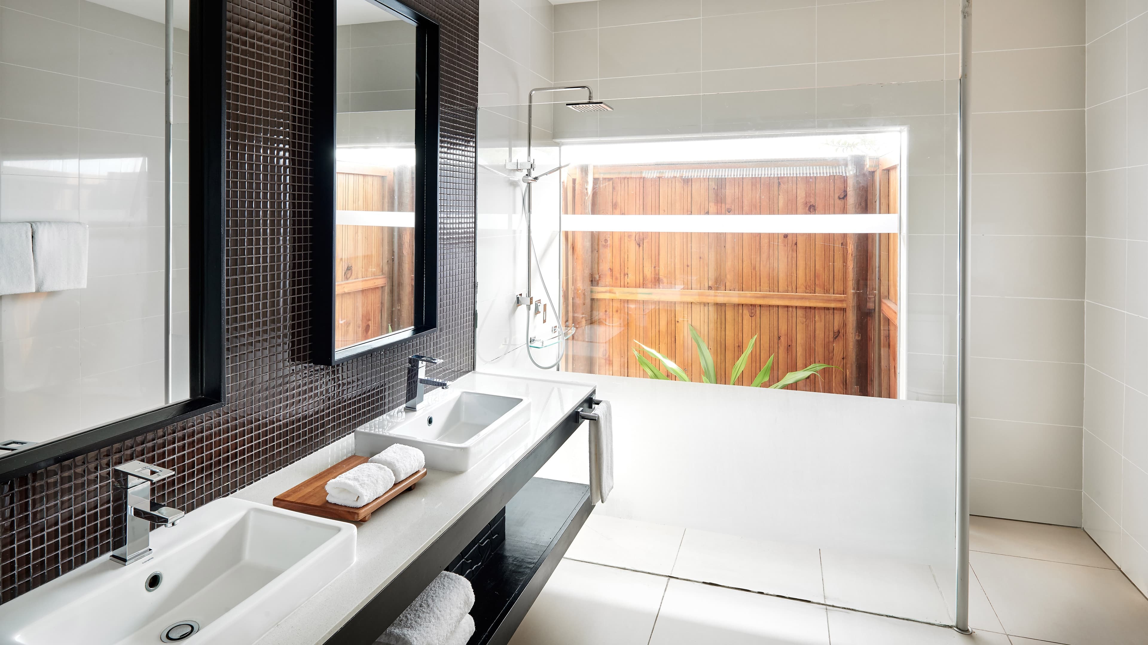 Plunge Pool - Image 7