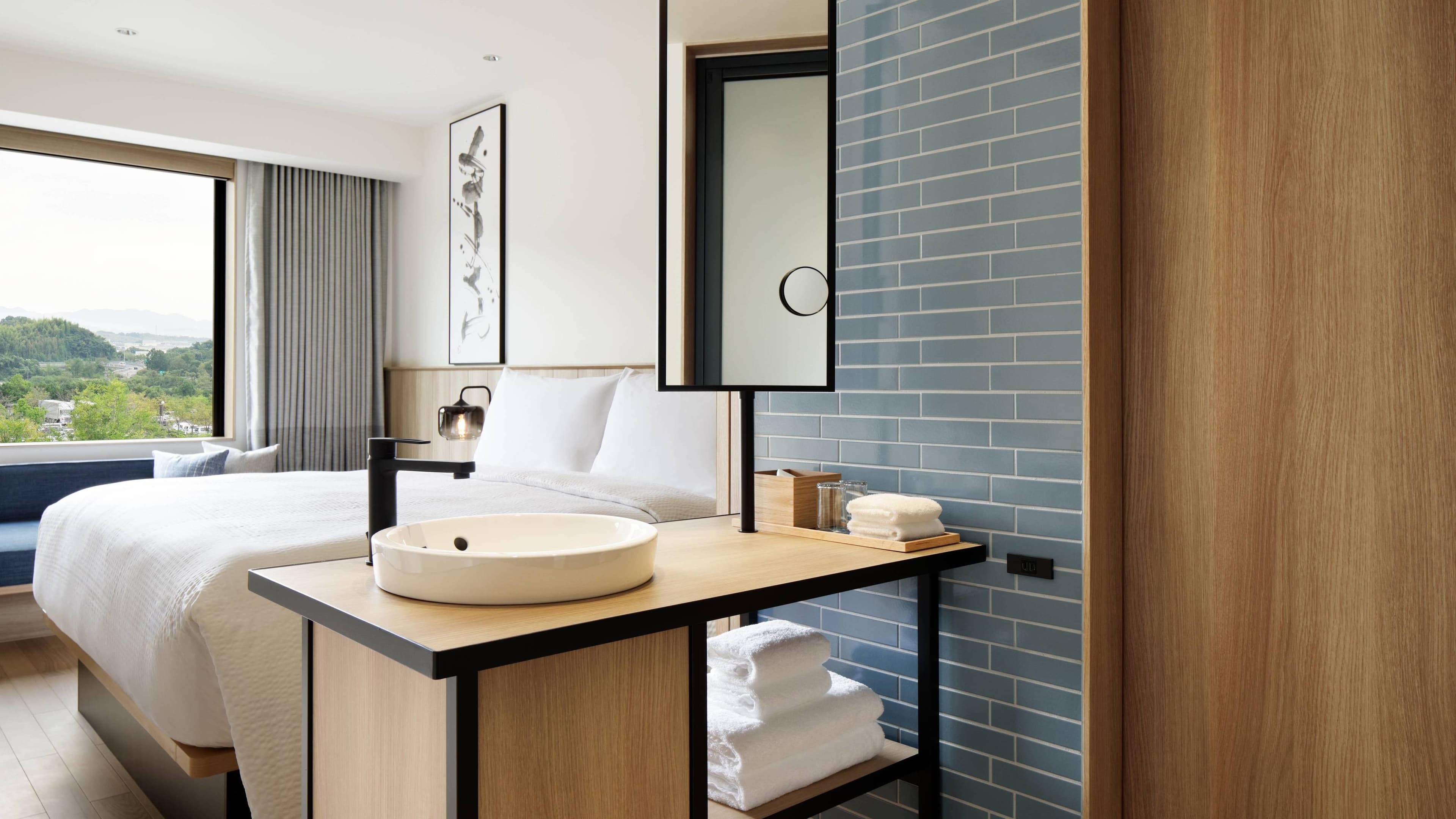 Standard - Image 6
