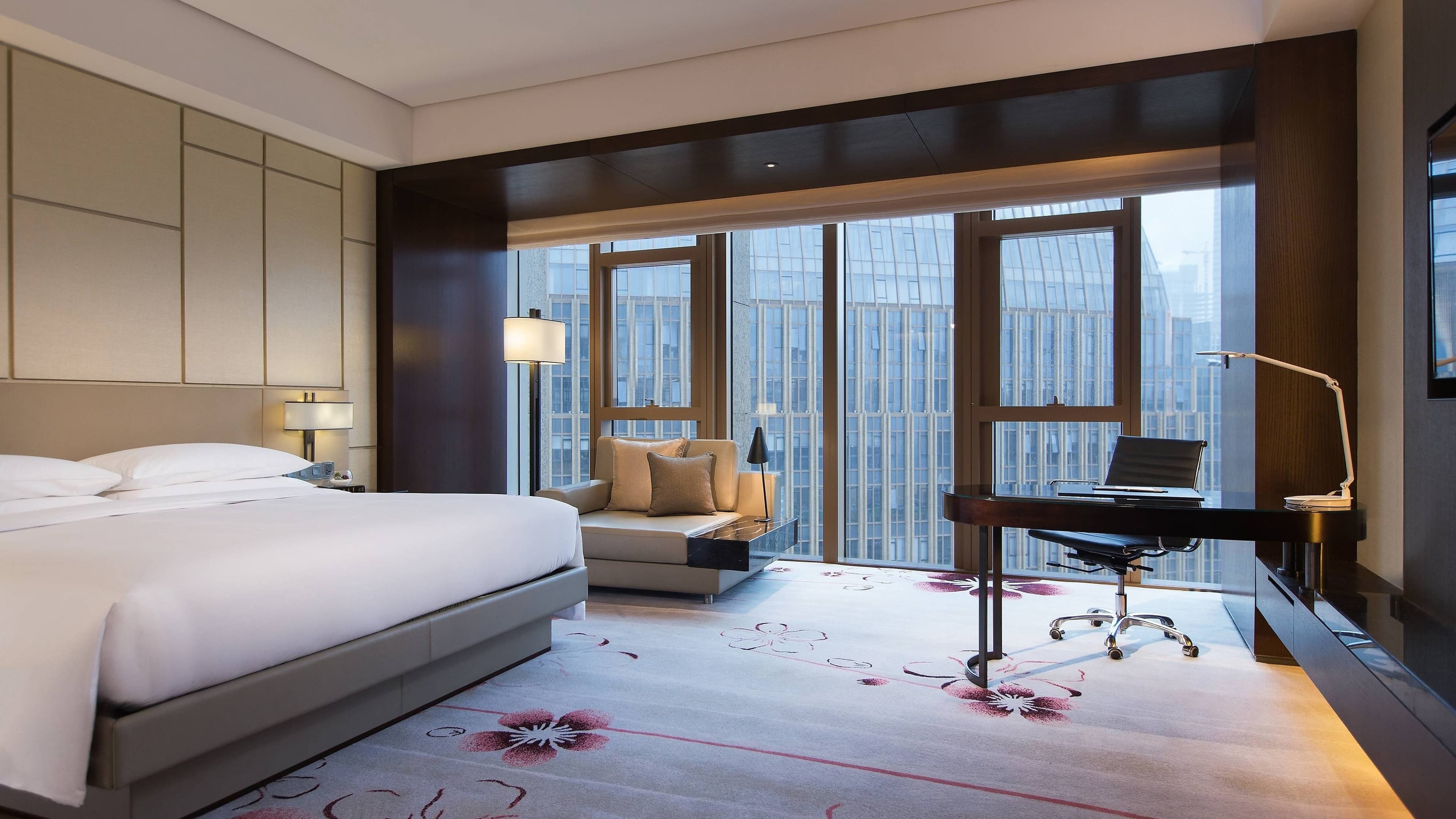 Renaissance Nanjing Olympic Centre Hotel - Image 4