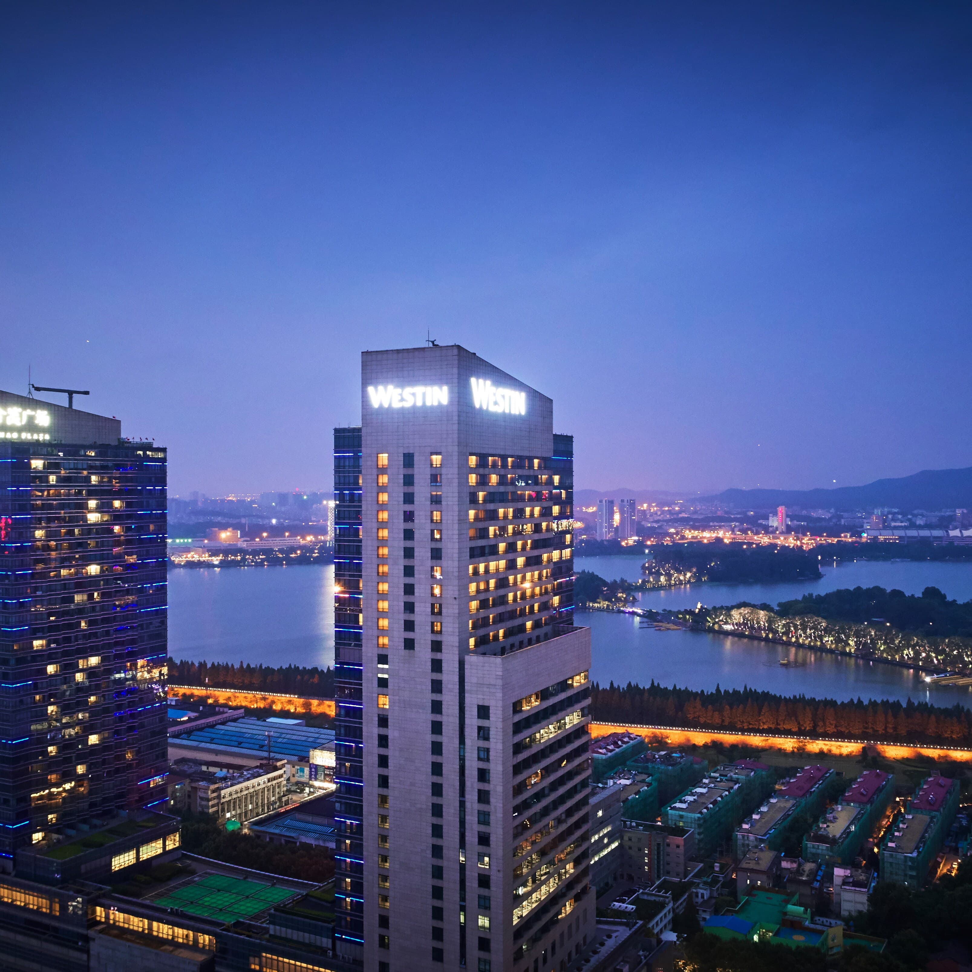 The Westin Nanjing Xuanwu Lake - Image 1