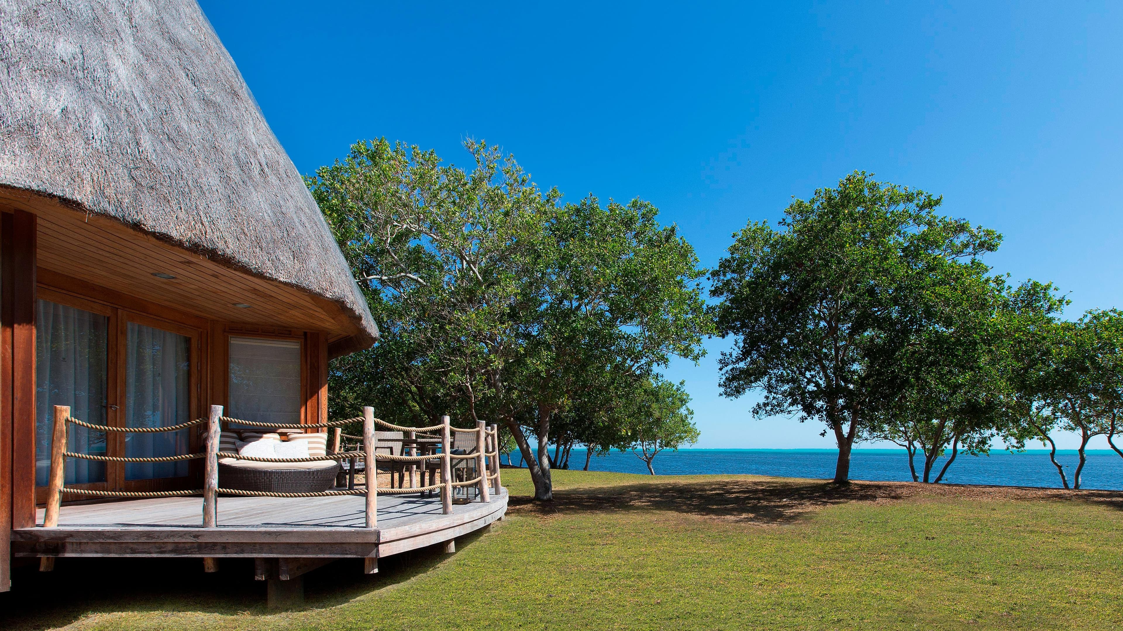 Sheraton New Caledonia Deva Spa & Golf Resort — 9